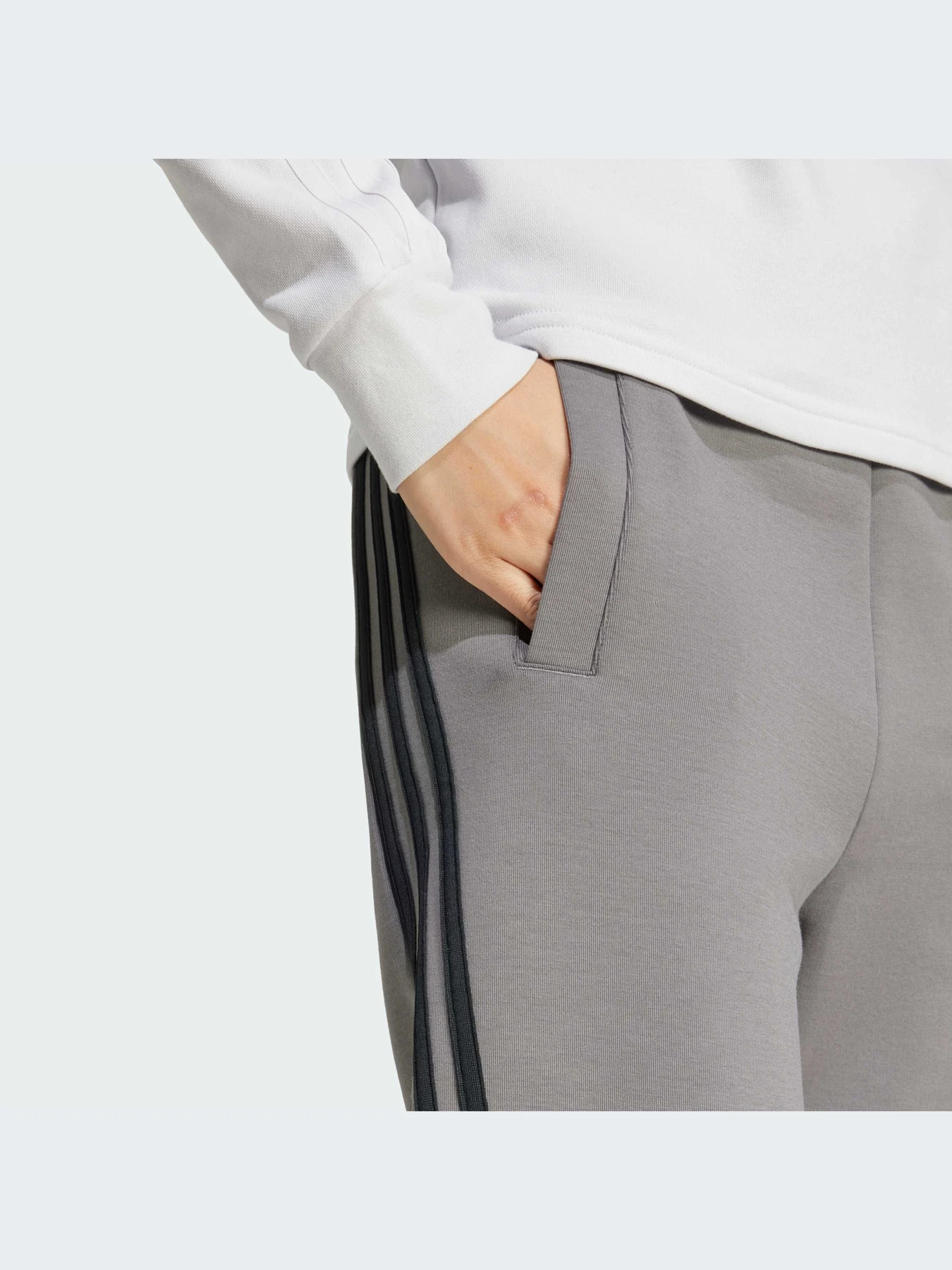 Брюки Adidas модель IW5272-KZ Брюки Adidas модель IW5272-KZ Фото