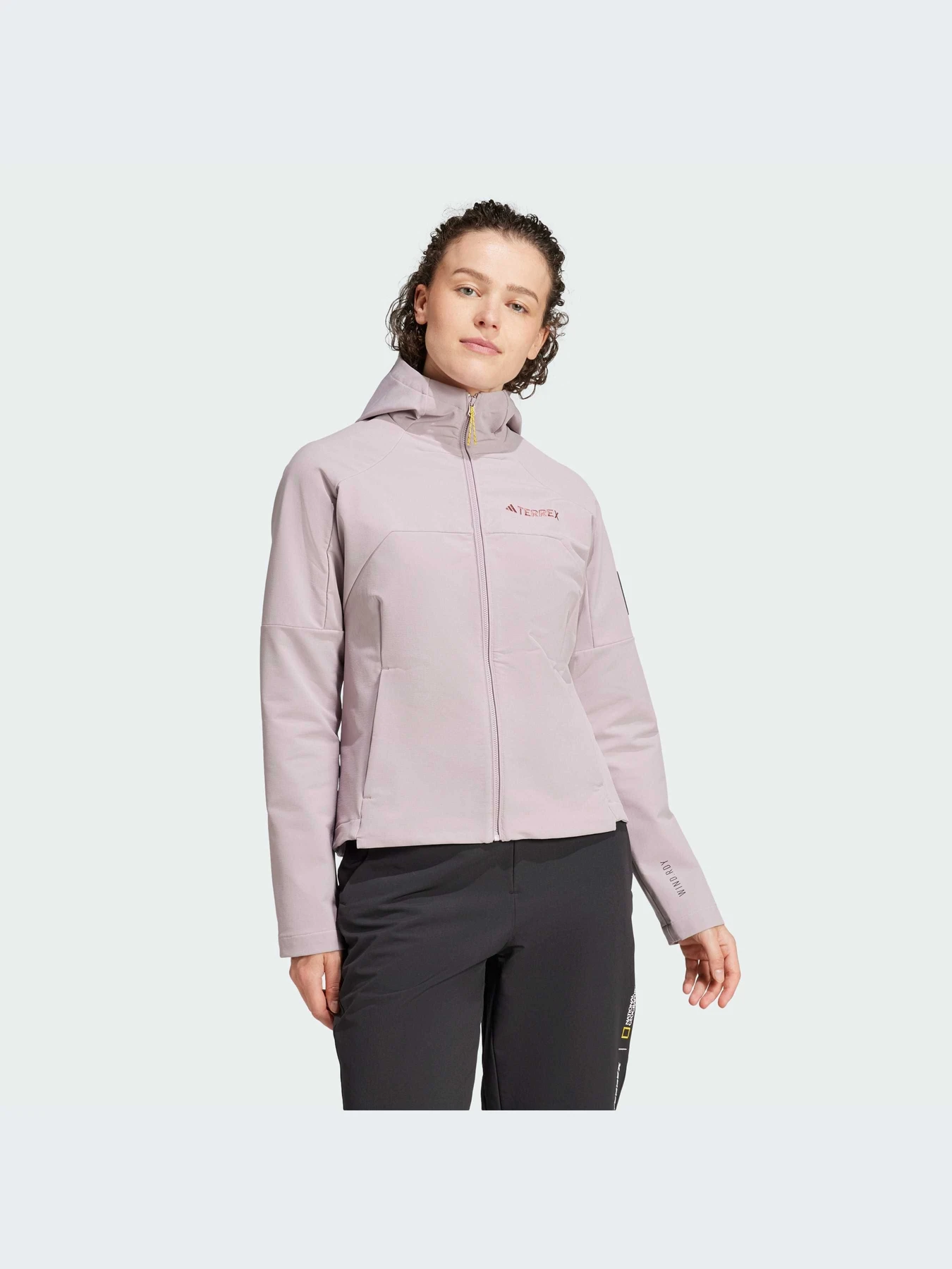 Куртки и дубленки Adidas модель IX5630-KZ Куртки и дубленки Adidas модель IX5630-KZ Фото