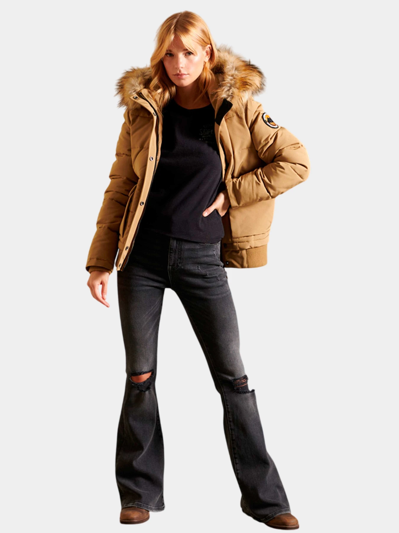 Куртки и дубленки Superdry модель W5010995A94M Фото