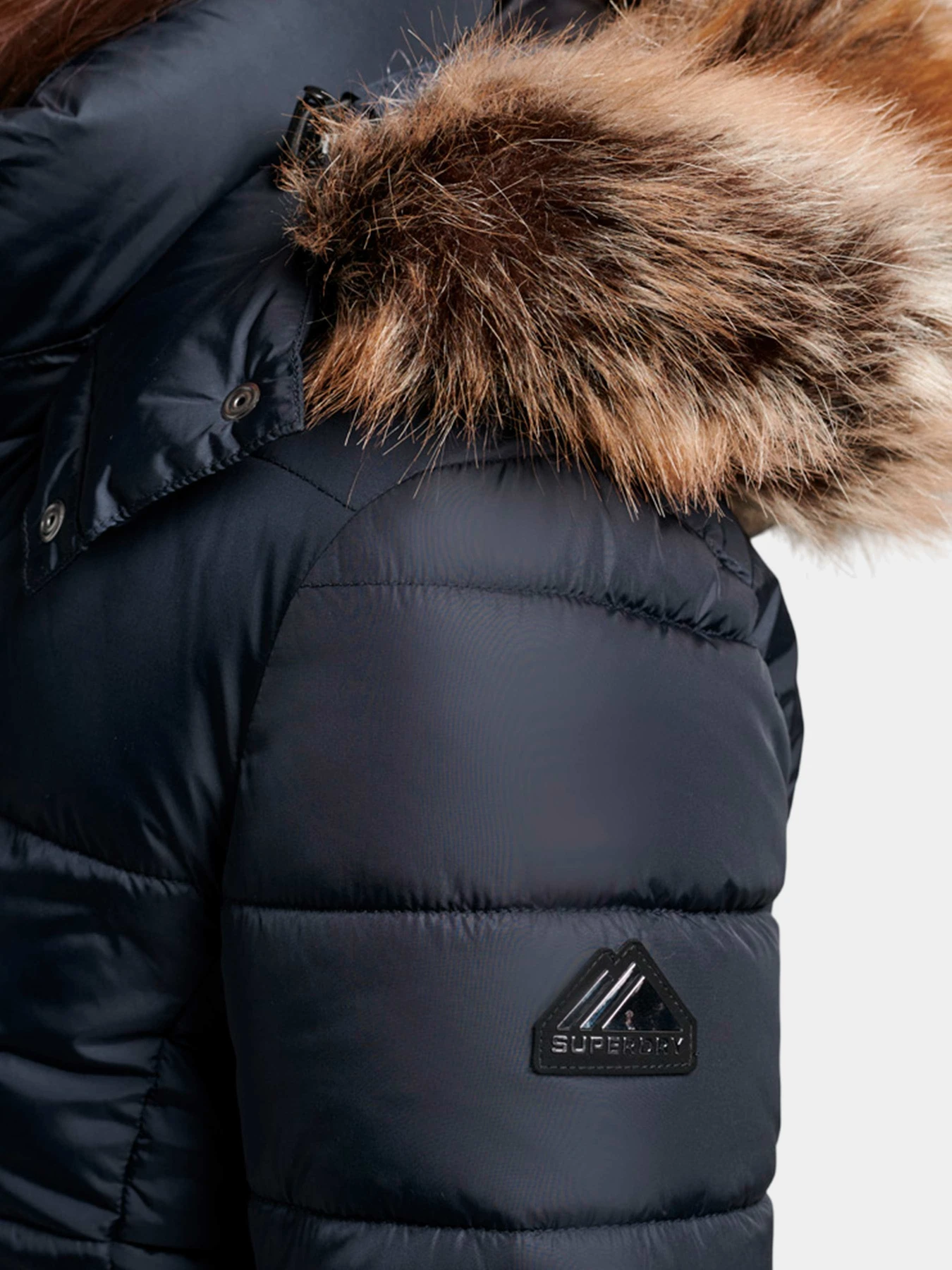 Куртки и дубленки Superdry модель W5011302A98T Куртки и дубленки Superdry модель W5011302A98T Фото