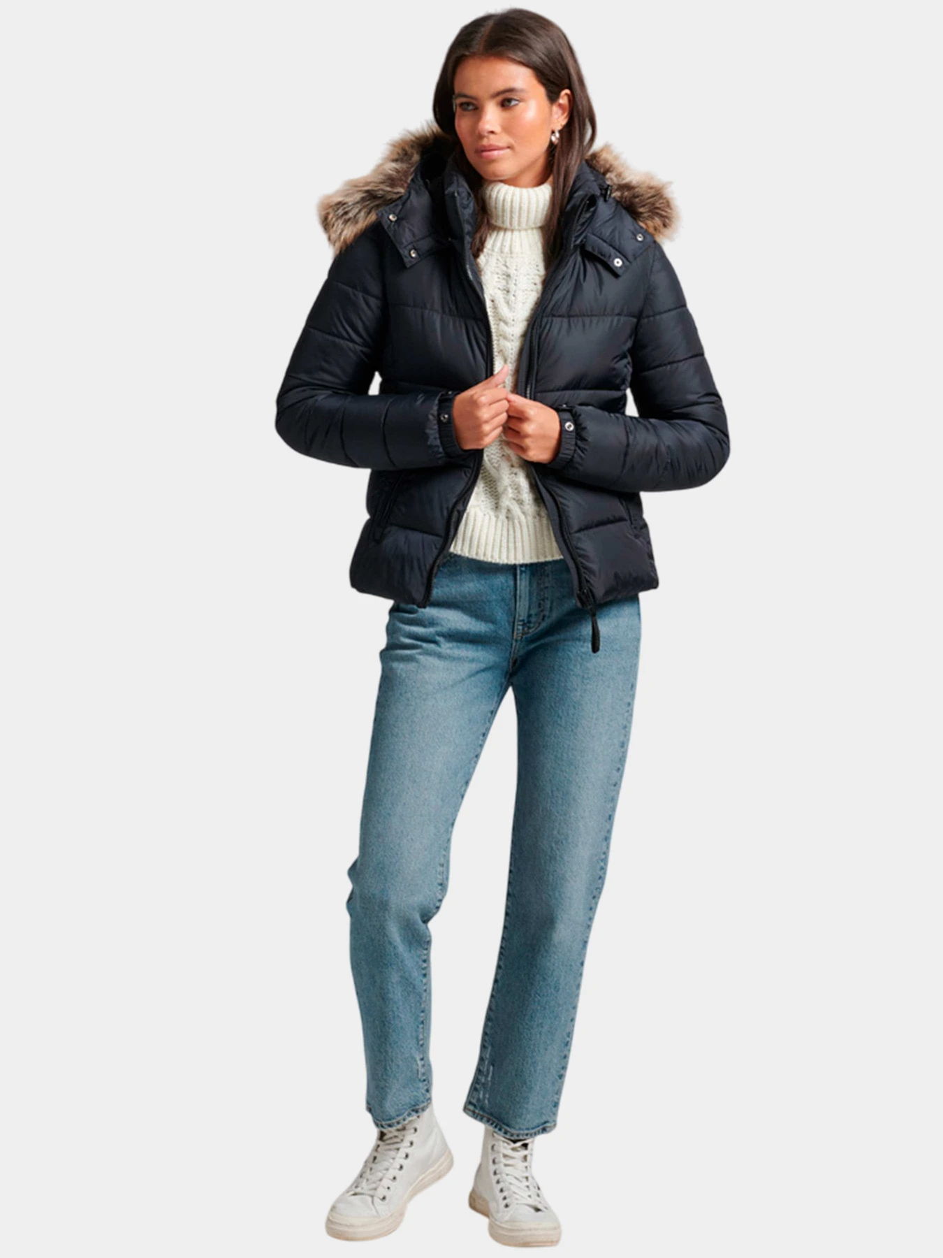 Куртки и дубленки Superdry модель W5011302A98T Куртки и дубленки Superdry модель W5011302A98T Фото
