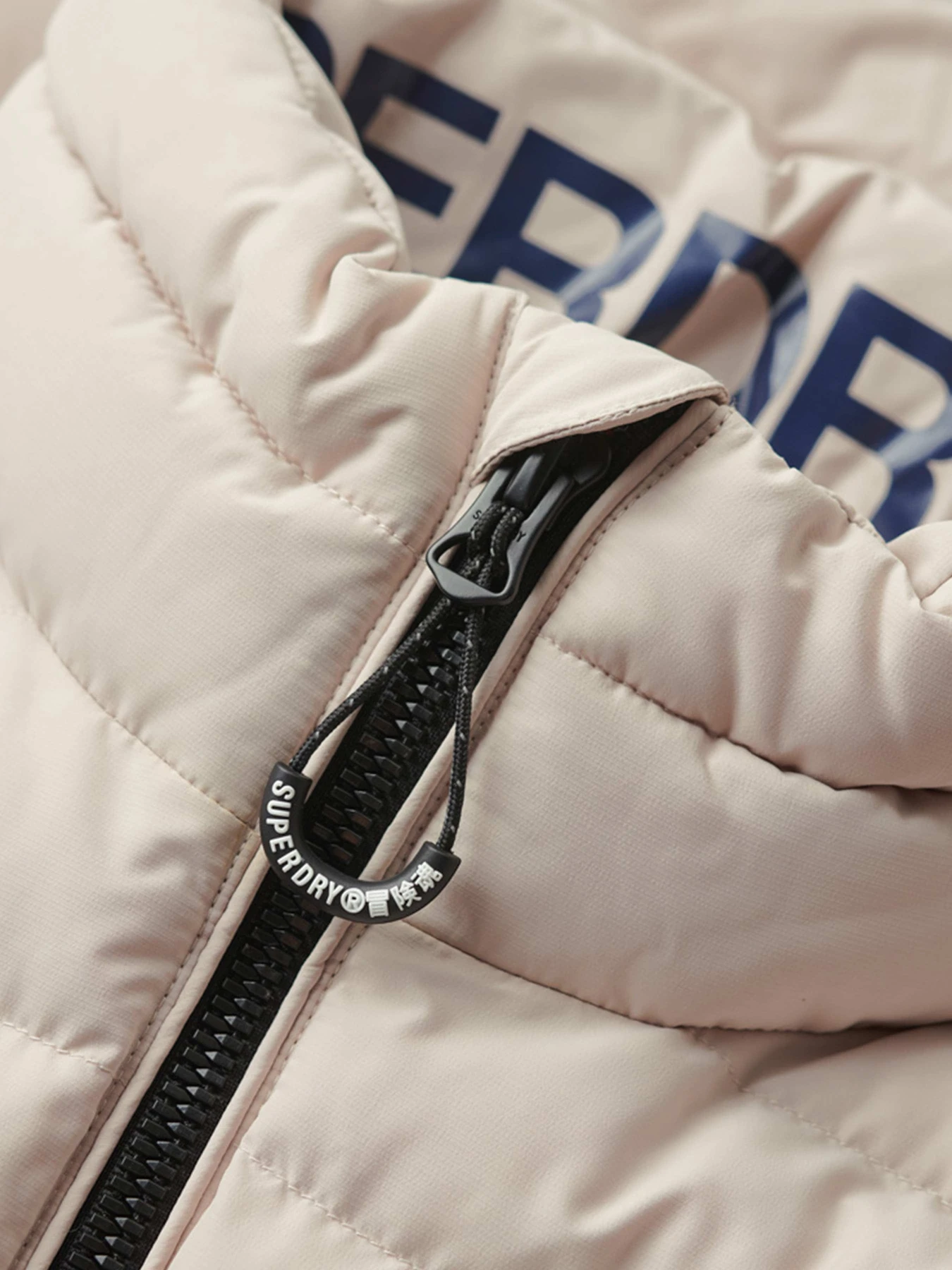 Куртки и дубленки Superdry модель M5011757A7MO Куртки и дубленки Superdry модель M5011757A7MO Фото