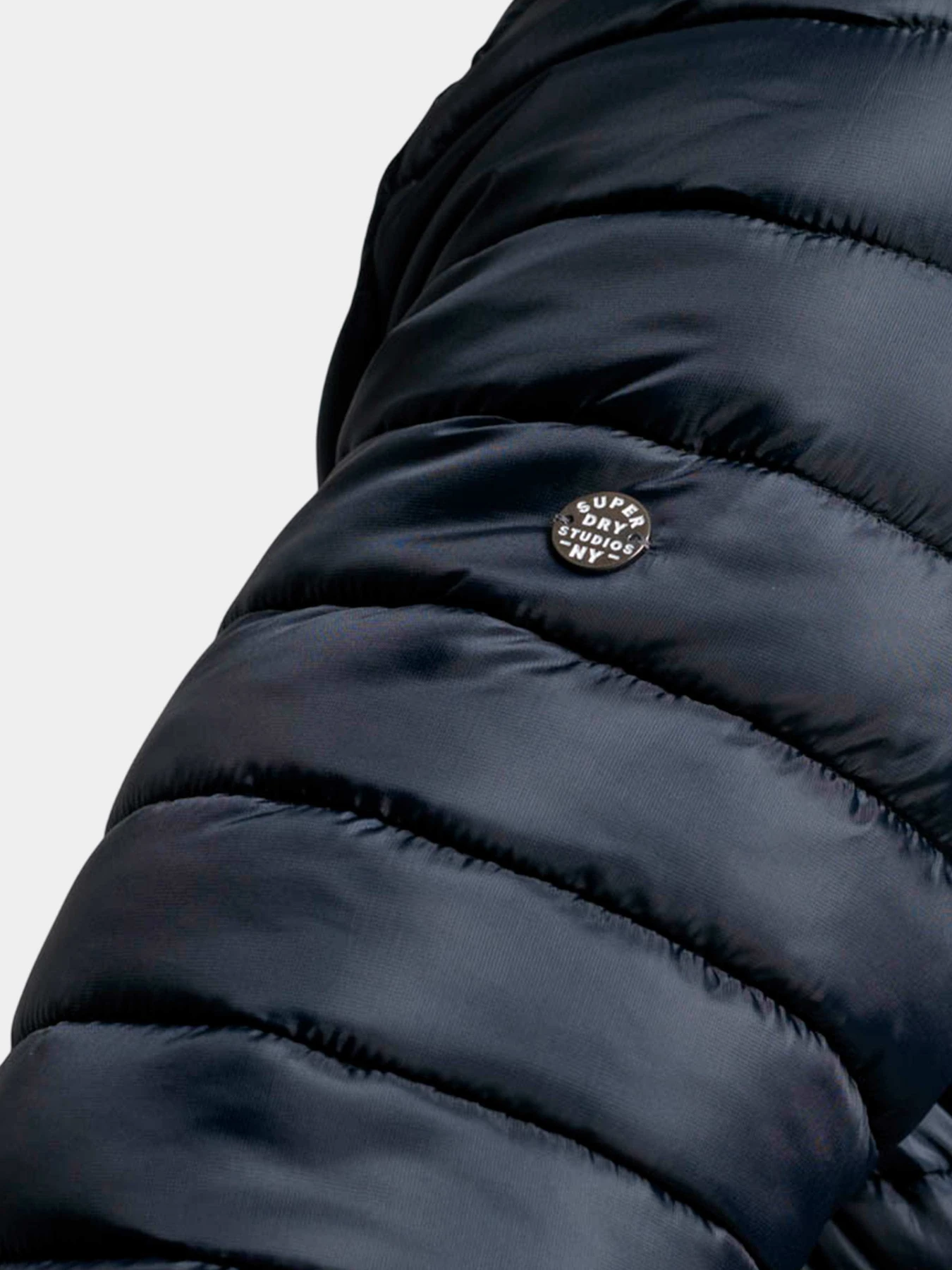 Куртки и дубленки Superdry модель M5011785A98T Куртки и дубленки Superdry модель M5011785A98T Фото