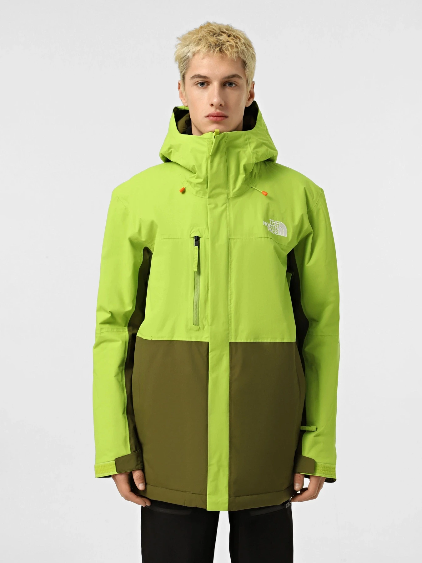 Куртки и дубленки The North Face модель NF0A82VU5QI1 Куртки и дубленки The North Face модель NF0A82VU5QI1 Фото