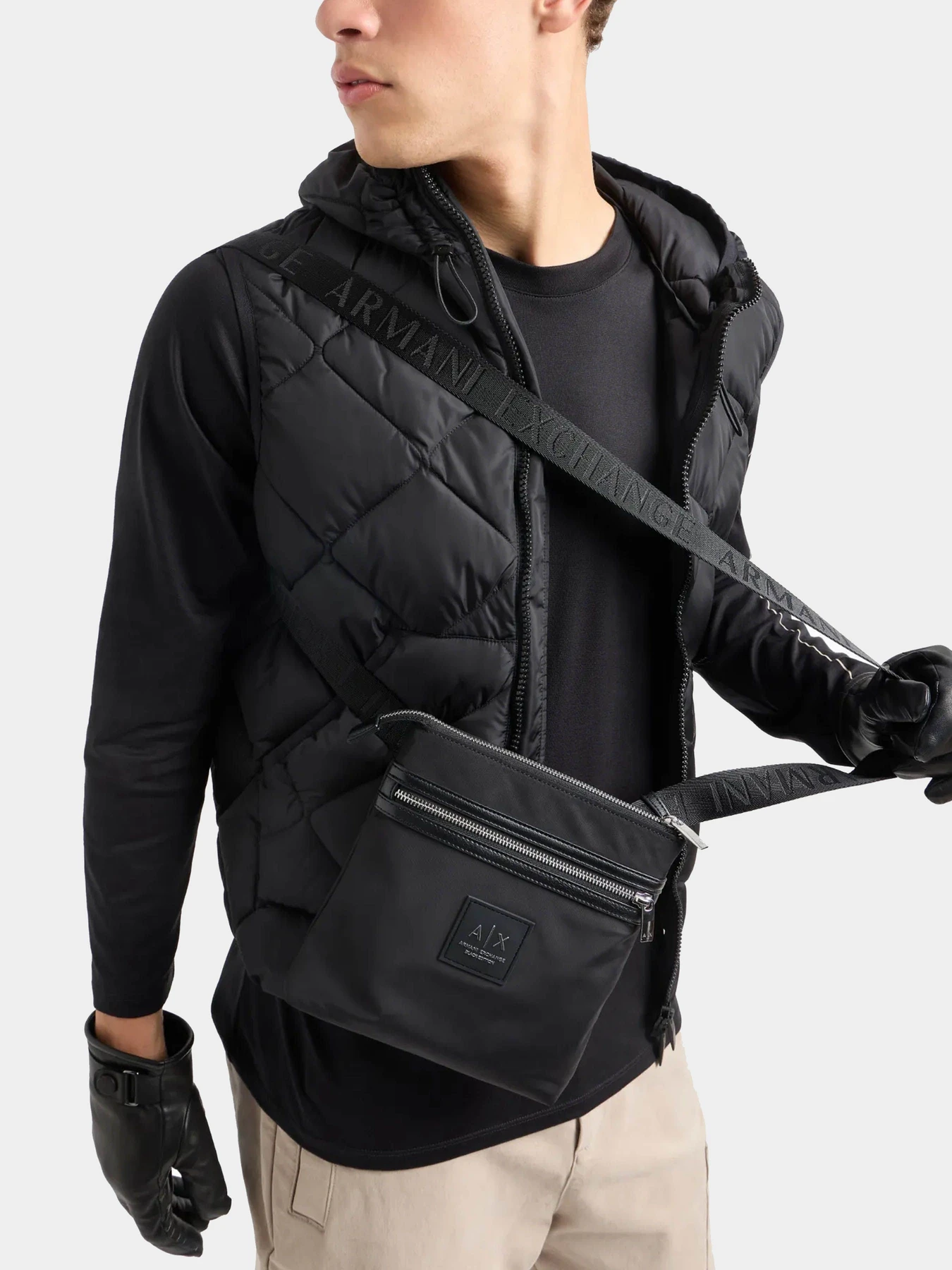 Сумки Armani Exchange модель XM000107-AF10406-UC001 Фото