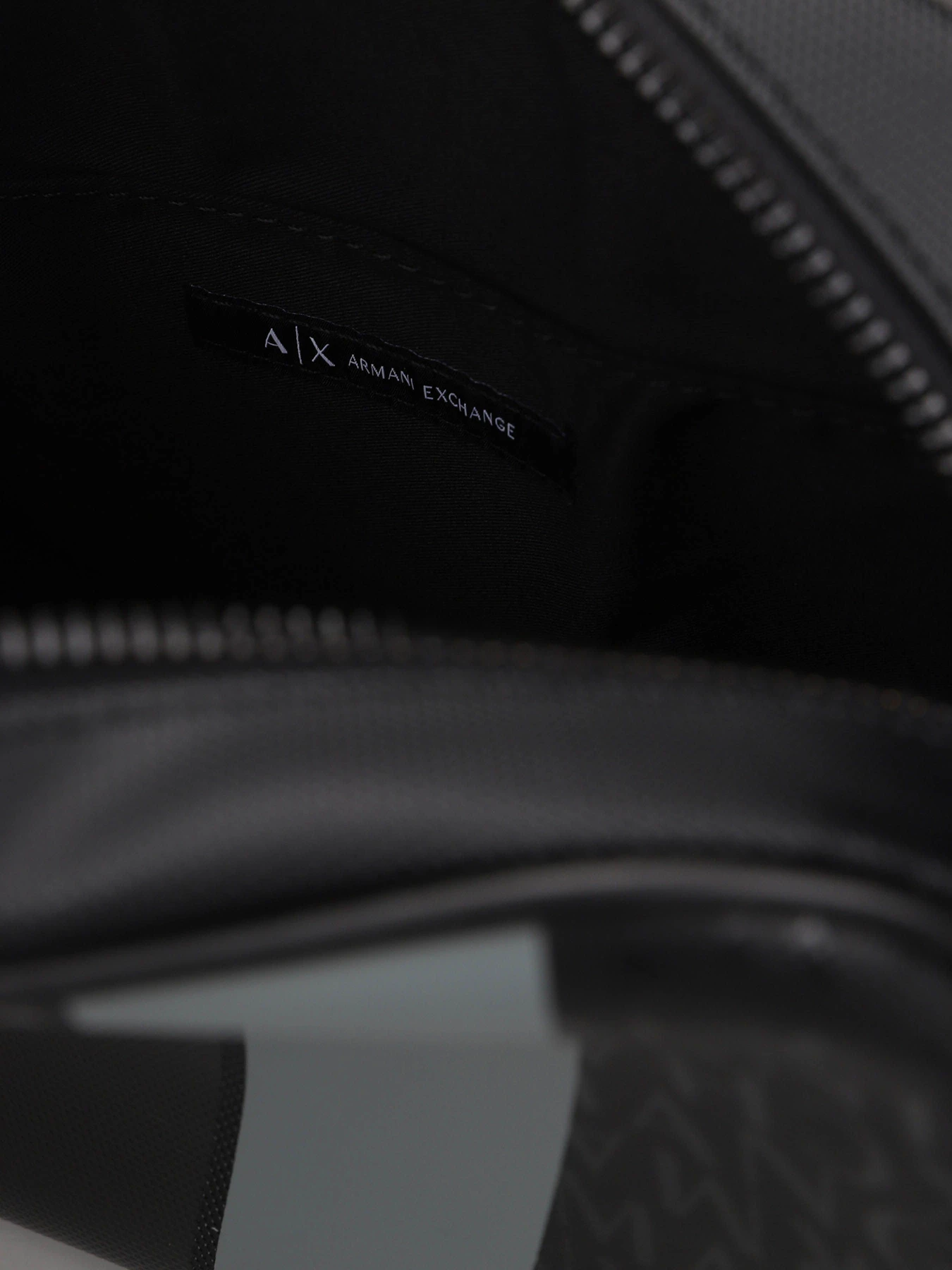 Сумки Armani Exchange модель XM000163-AF11935-MC043 Фото