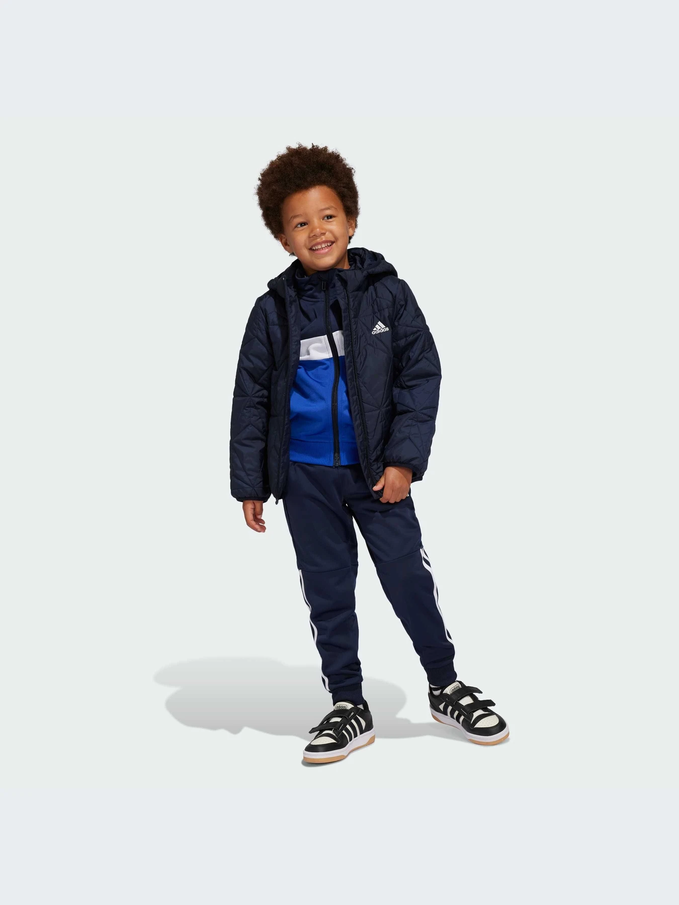 Куртки и дубленки Adidas модель JF4346-KZ Куртки и дубленки Adidas модель JF4346-KZ Фото