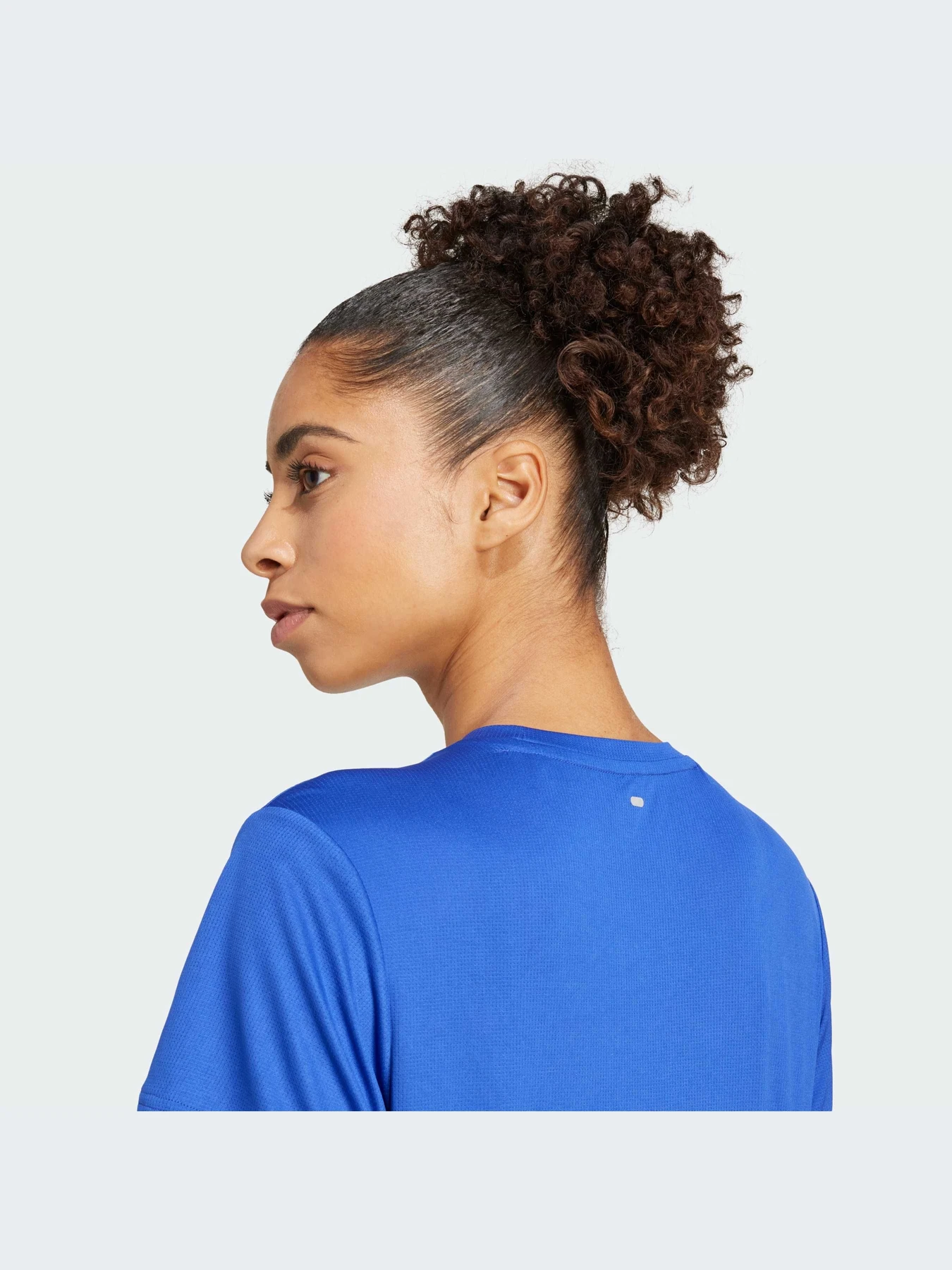 Футболки и поло Adidas модель IW8445-KZ Футболки и поло Adidas модель IW8445-KZ Фото
