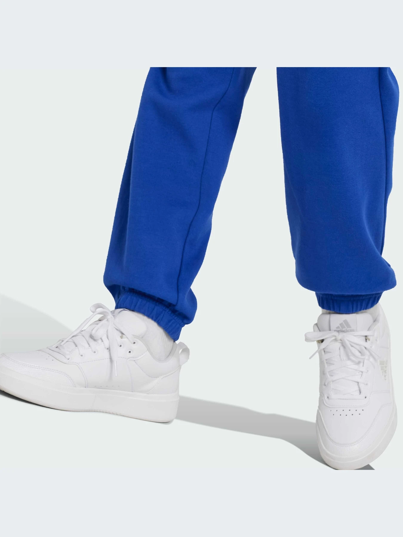 Брюки Adidas модель IX3629-KZ Брюки Adidas модель IX3629-KZ Фото