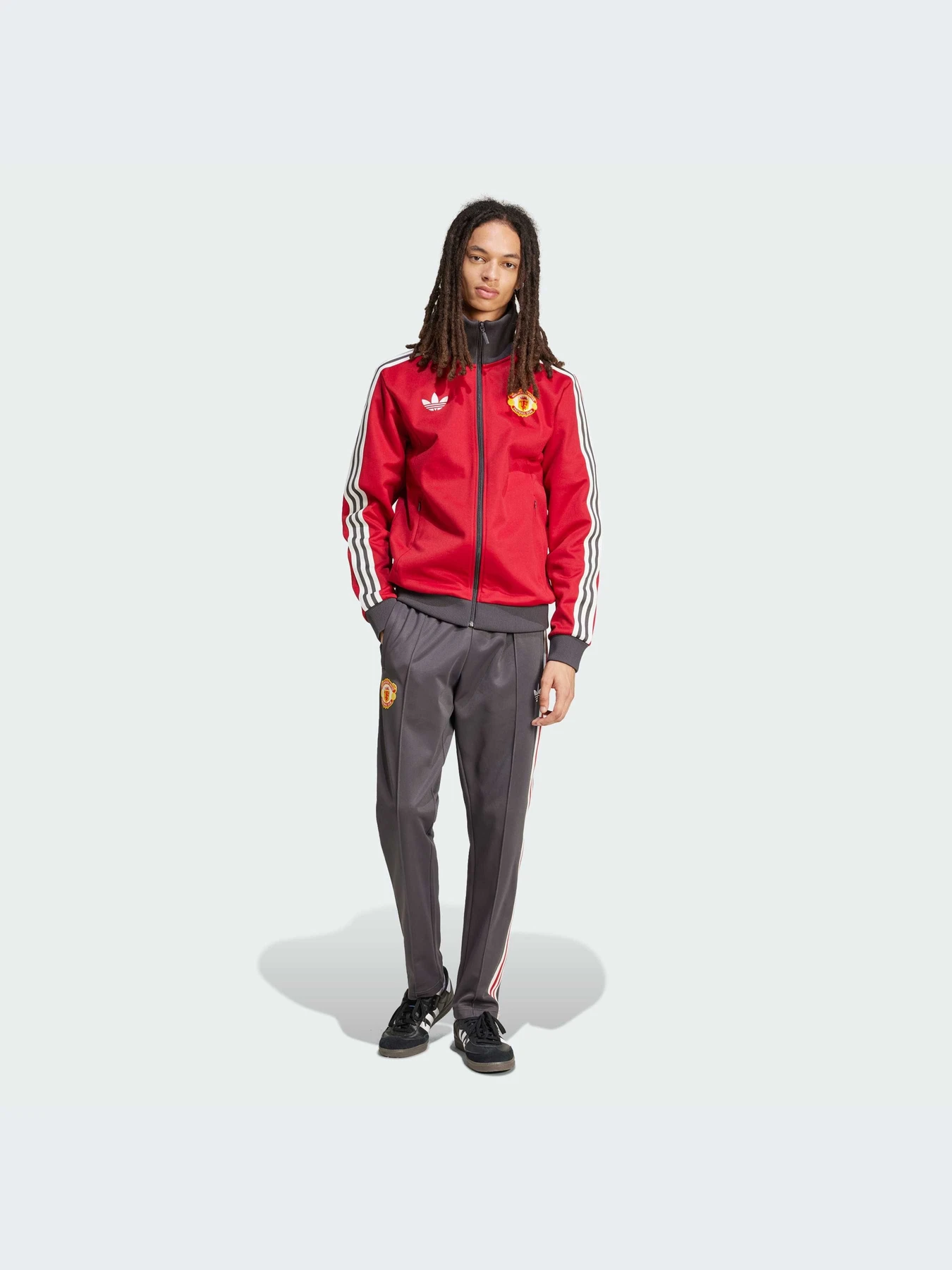 Брюки Adidas модель IY0044-KZ Брюки Adidas модель IY0044-KZ Фото