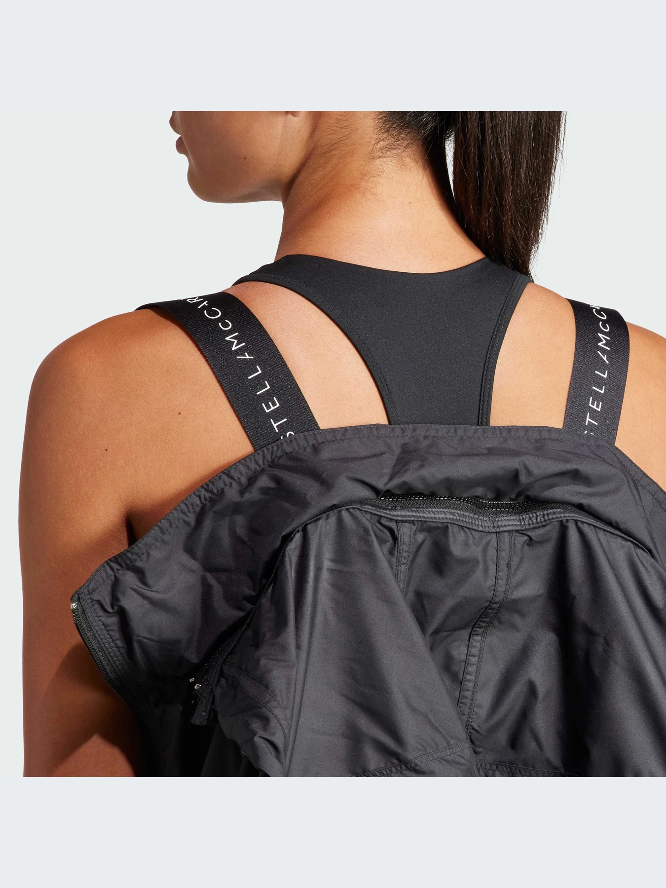 Пальто и плащи Adidas модель IT8274-KZ Пальто и плащи Adidas модель IT8274-KZ Фото