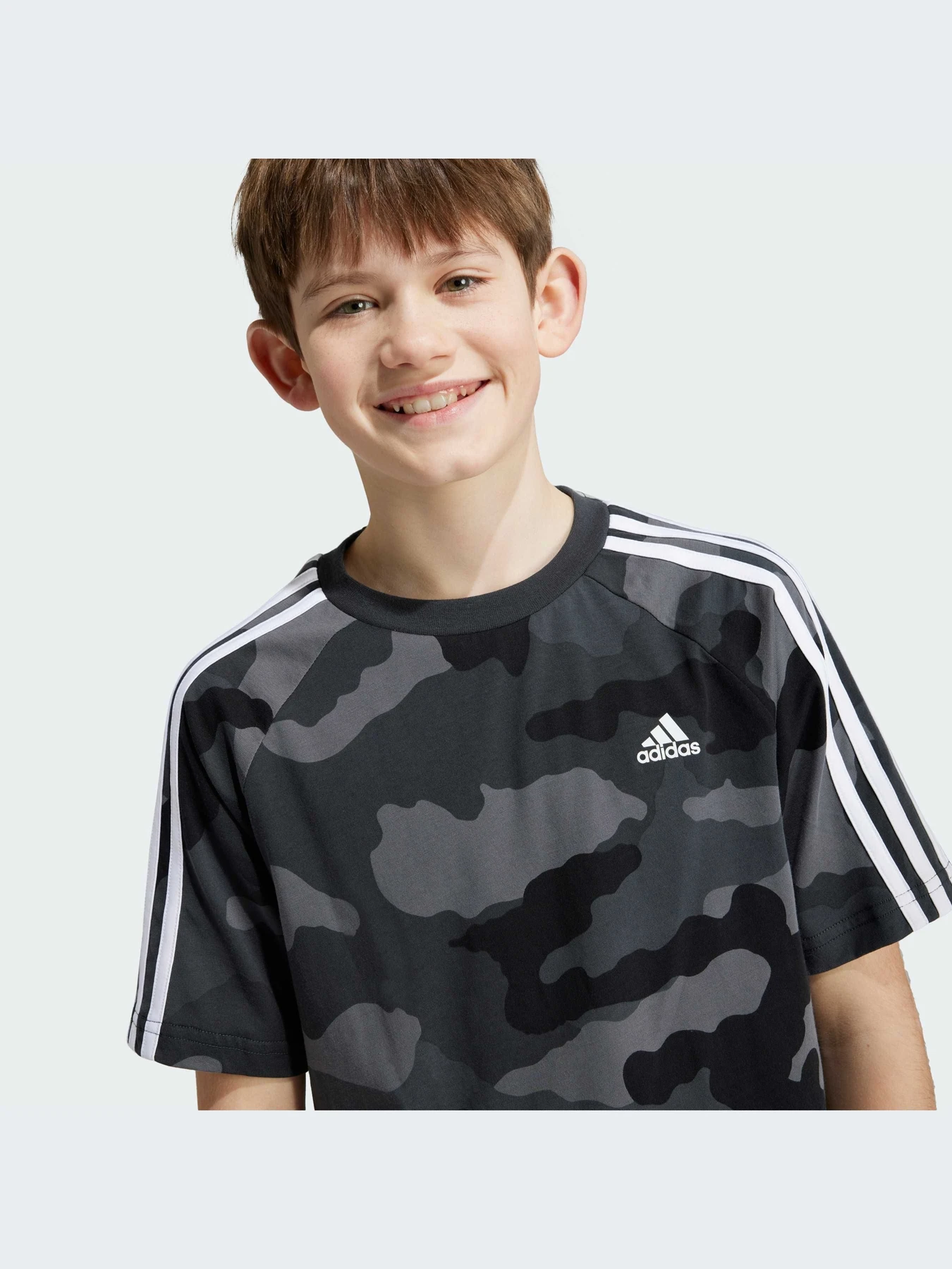 Футболки и поло Adidas модель IV7304-KZ Футболки и поло Adidas модель IV7304-KZ Фото