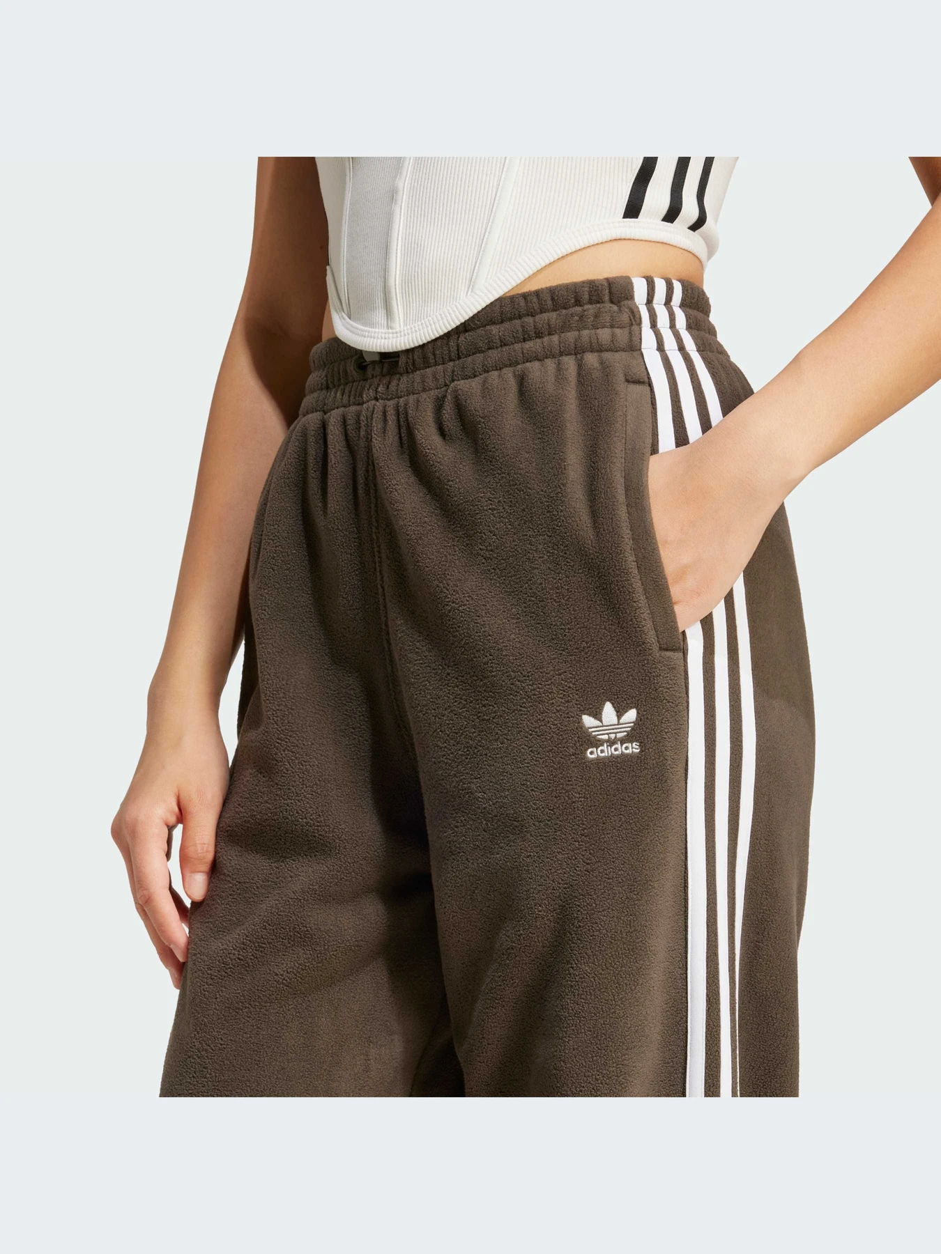Брюки Adidas Adicolor модель IY7835-KZ Брюки Adidas Adicolor модель IY7835-KZ Фото