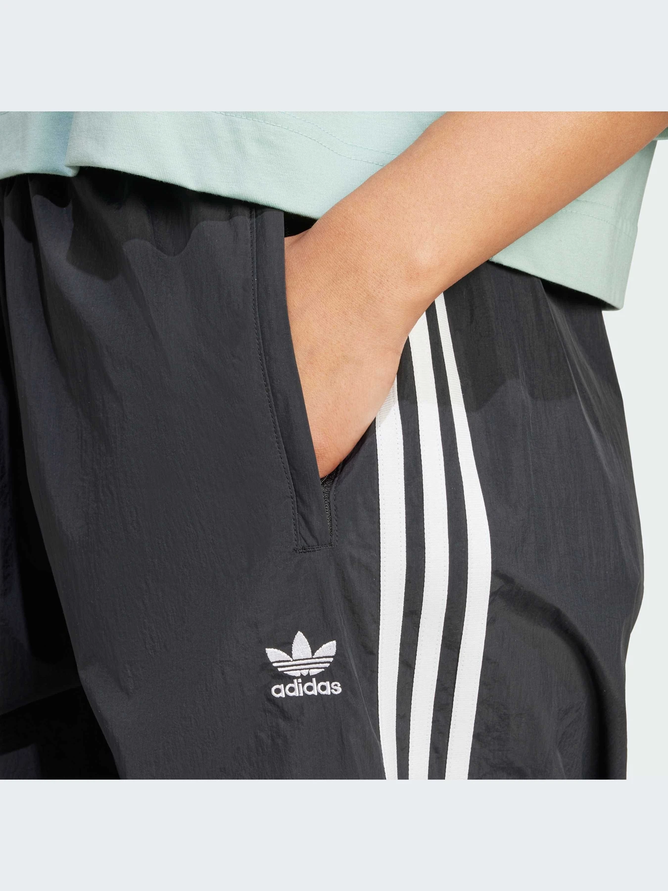 Брюки Adidas модель IY7251-KZ Брюки Adidas модель IY7251-KZ Фото