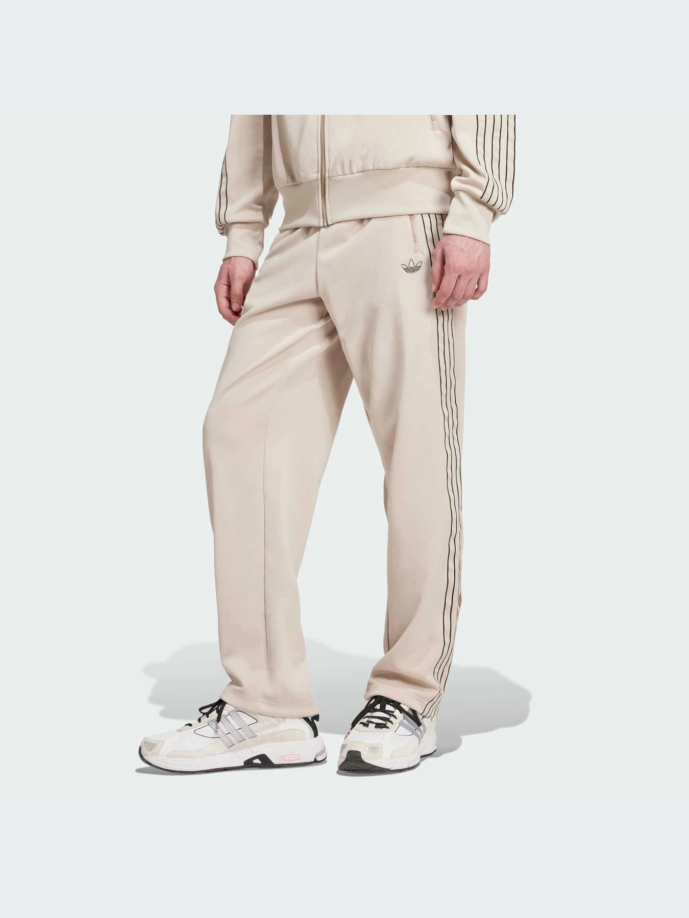 Брюки Adidas Adicolor модель IW5828-KZ Брюки Adidas Adicolor модель IW5828-KZ Фото