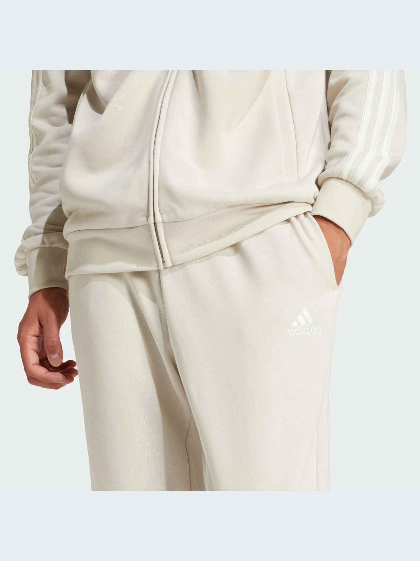 Костюмы Adidas модель IY6653-KZ Костюмы Adidas модель IY6653-KZ Фото