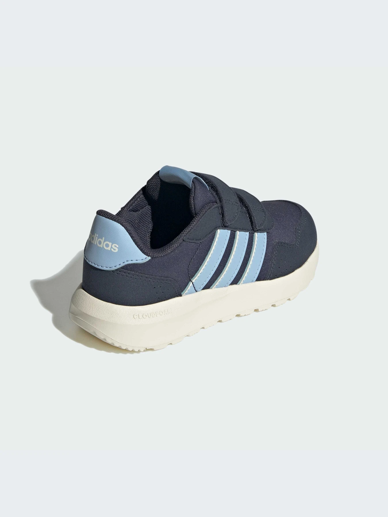 Кроссовки Adidas модель IH7752-KZ Кроссовки Adidas модель IH7752-KZ Фото