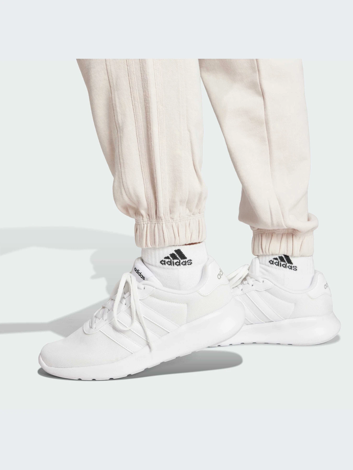 Брюки Adidas 3 Stripes модель IS4965-KZ Брюки Adidas 3 Stripes модель IS4965-KZ Фото