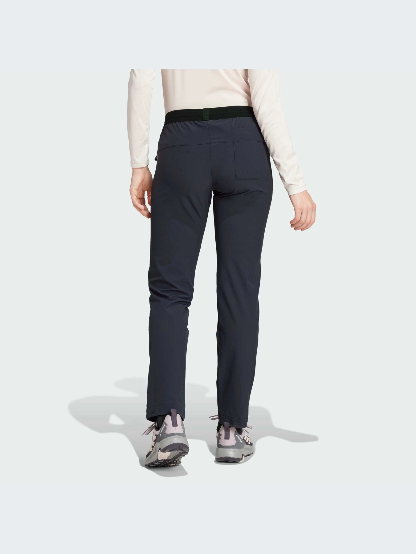 Брюки Adidas модель IW6595-KZ Брюки Adidas модель IW6595-KZ Фото