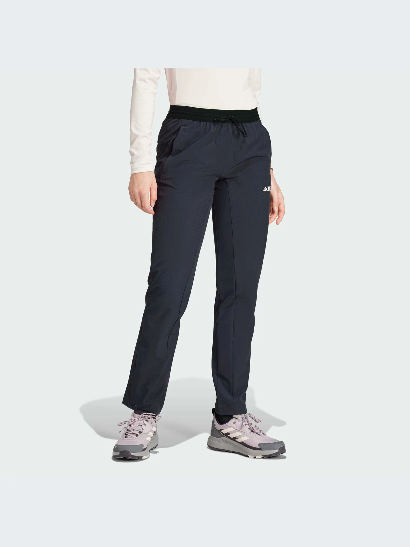 Брюки Adidas модель IW6595-KZ Брюки Adidas модель IW6595-KZ Фото