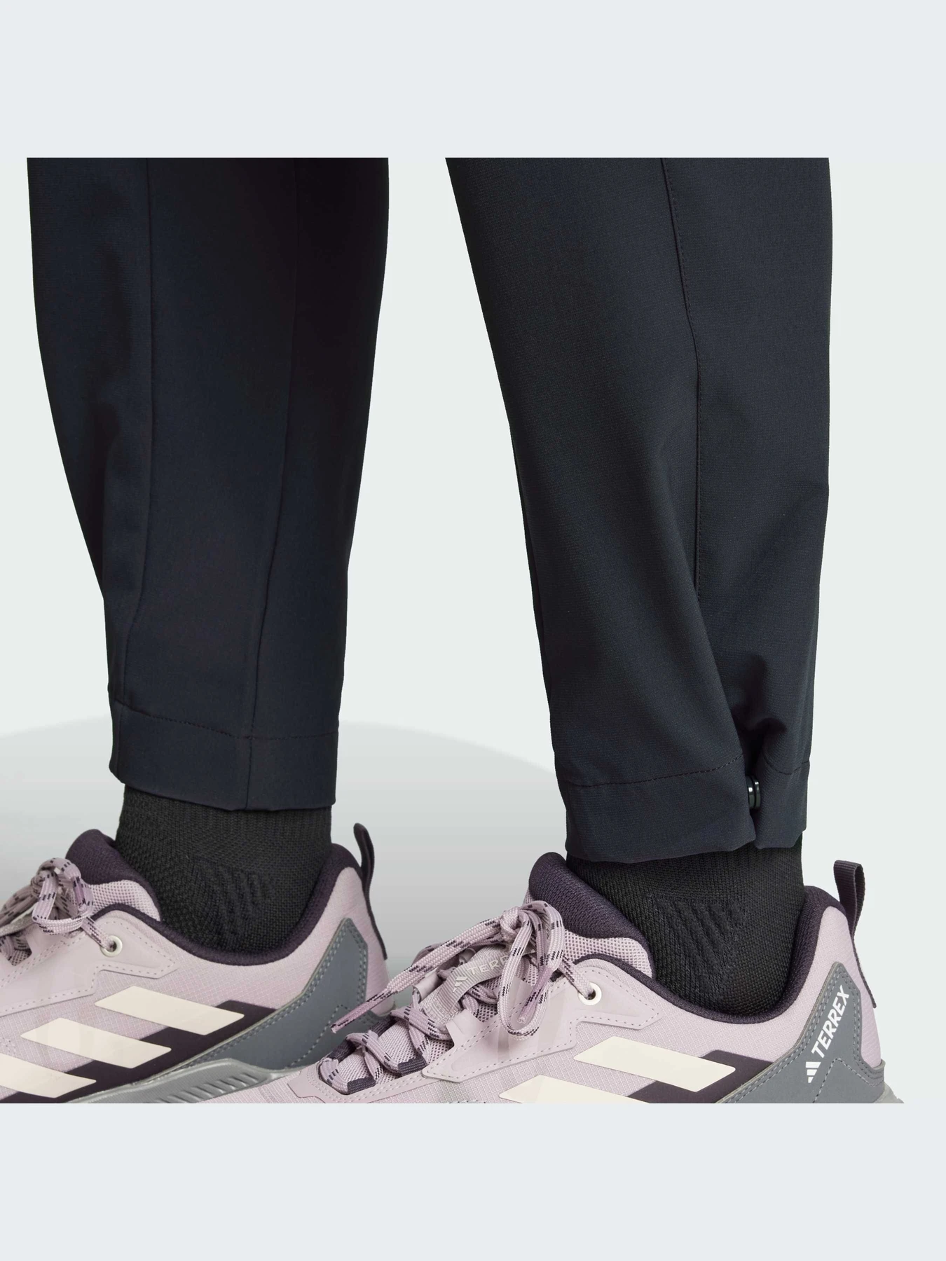 Брюки Adidas модель IW6595-KZ Брюки Adidas модель IW6595-KZ Фото