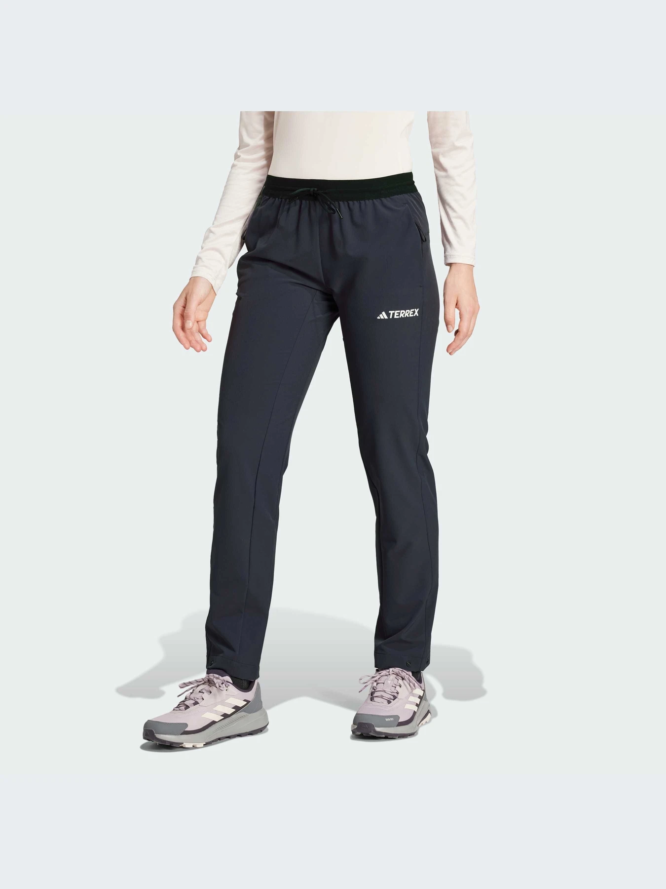Брюки Adidas модель IW6595-KZ Брюки Adidas модель IW6595-KZ Фото