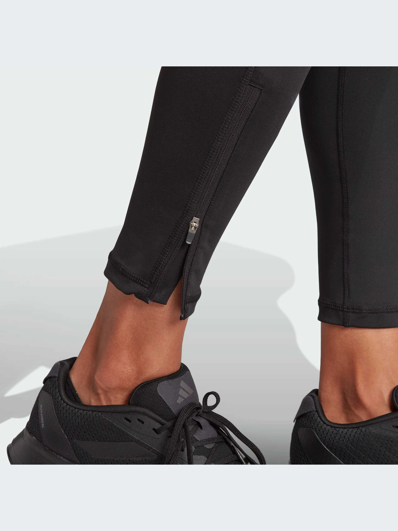 Брюки Adidas модель IP3085-KZ Брюки Adidas модель IP3085-KZ Фото