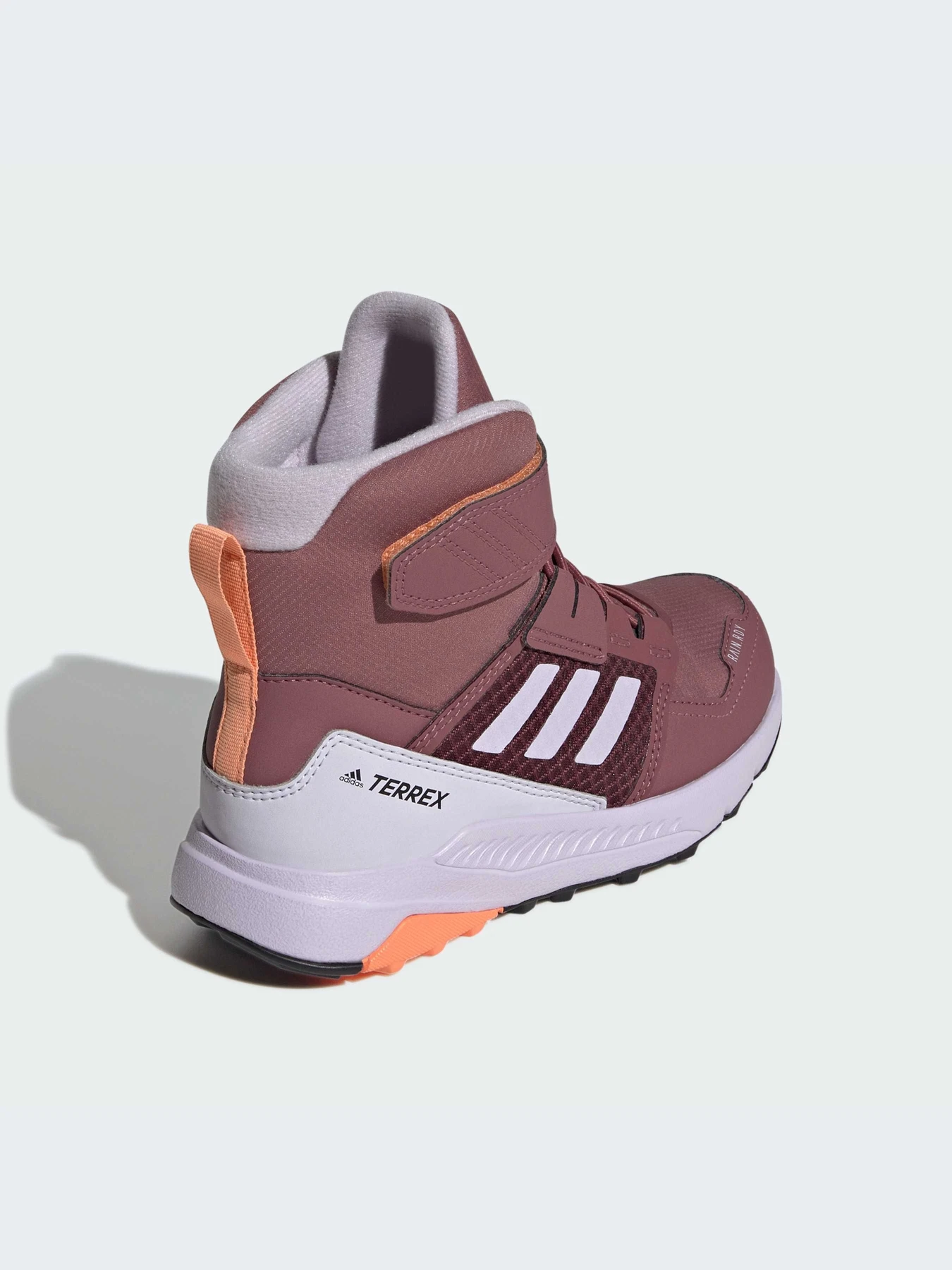 Ботинки и сапоги Adidas модель ID0924-KZ Ботинки и сапоги Adidas модель ID0924-KZ Фото
