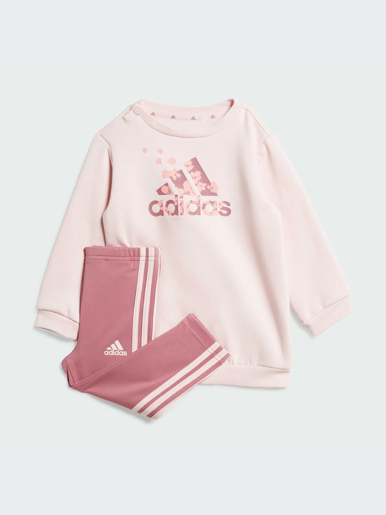 Костюмы Adidas модель IV7387-KZ Костюмы Adidas модель IV7387-KZ Фото