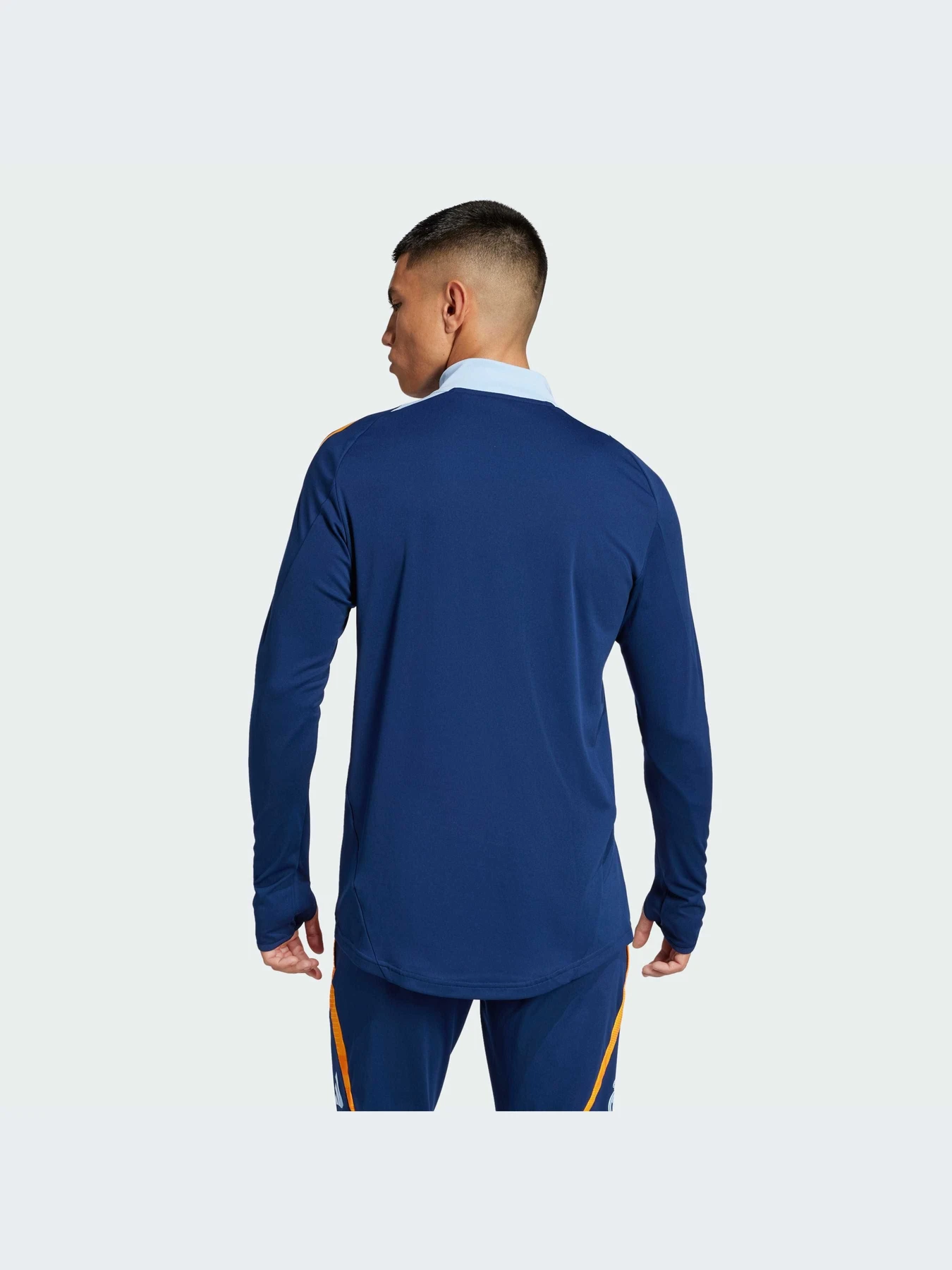 Худи и свитшоты Adidas модель JE4205-KZ Худи и свитшоты Adidas модель JE4205-KZ Фото