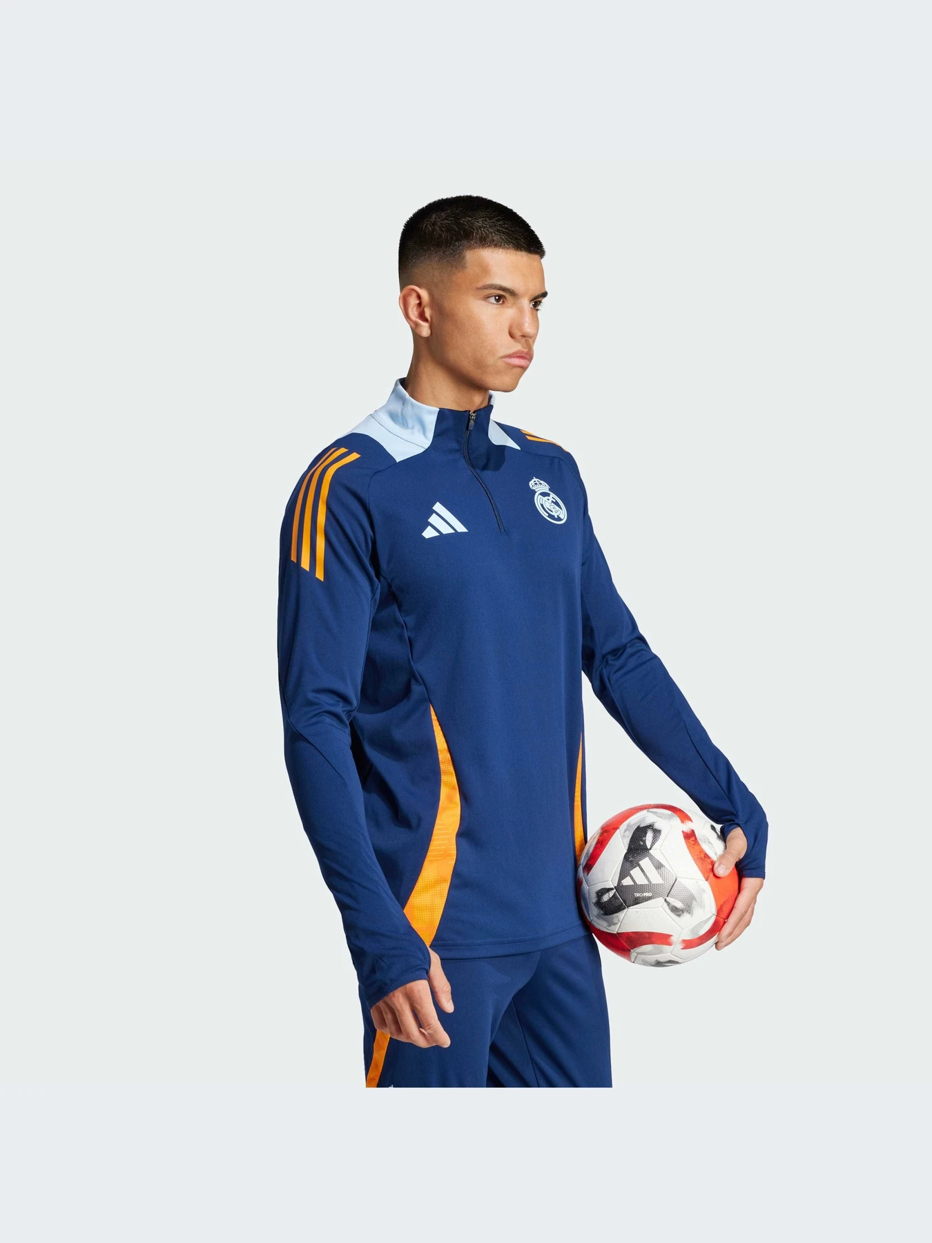 Худи и свитшоты Adidas модель JE4205-KZ Худи и свитшоты Adidas модель JE4205-KZ Фото