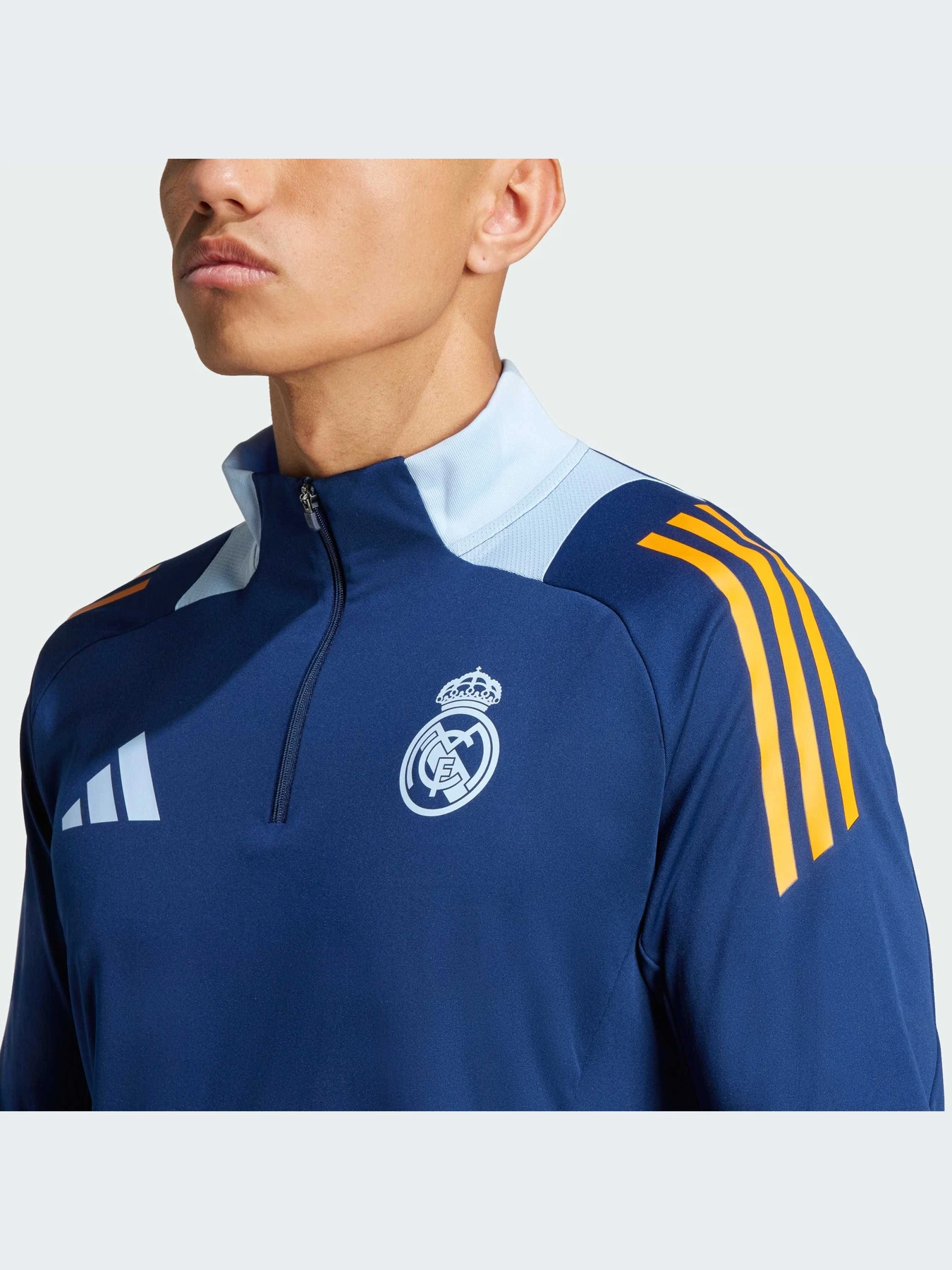 Худи и свитшоты Adidas модель JE4205-KZ Худи и свитшоты Adidas модель JE4205-KZ Фото