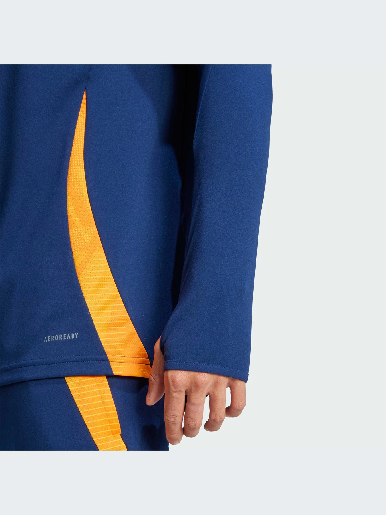Худи и свитшоты Adidas модель JE4205-KZ Худи и свитшоты Adidas модель JE4205-KZ Фото