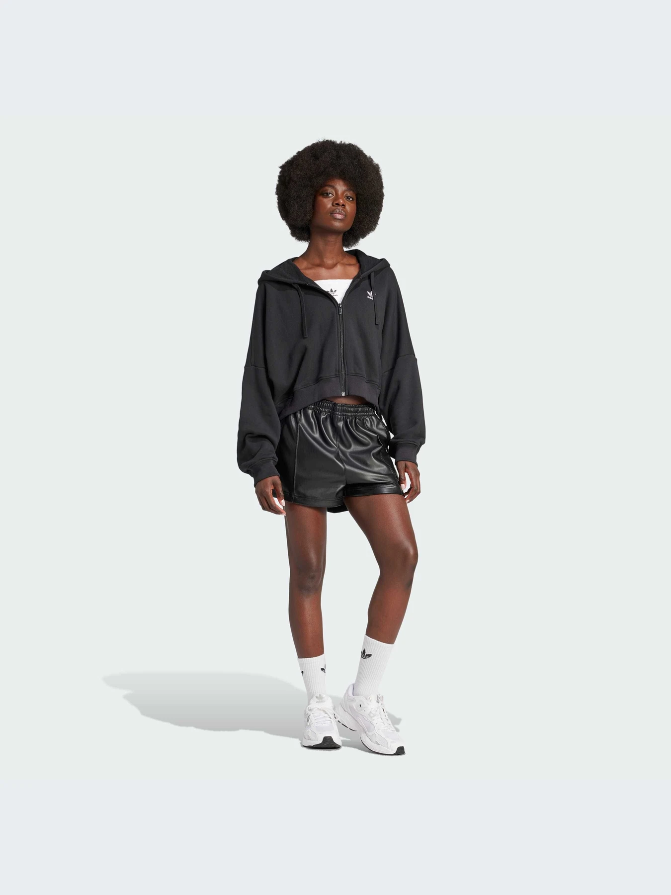Худи и свитшоты Adidas модель IY9687-KZ Худи и свитшоты Adidas модель IY9687-KZ Фото