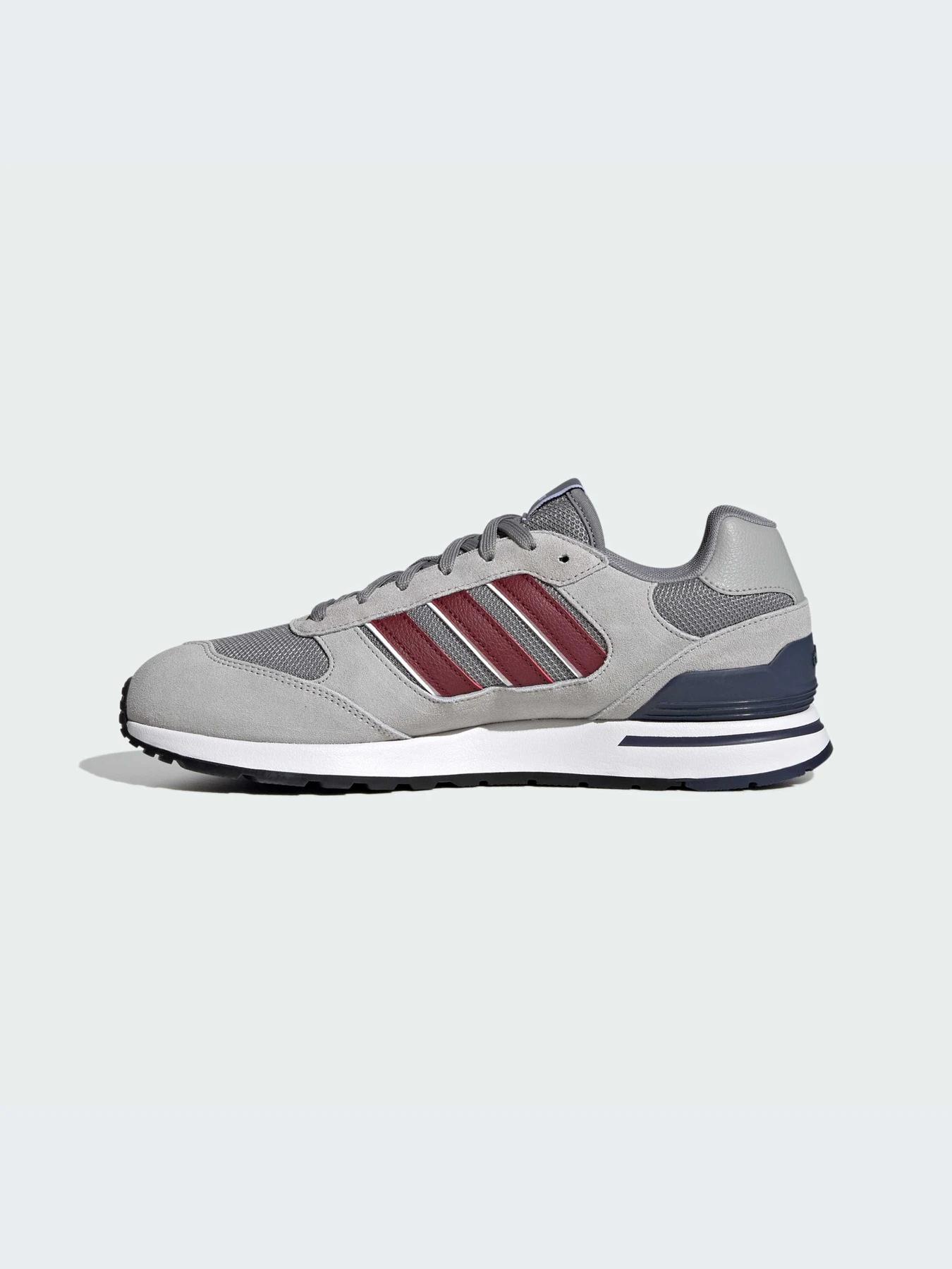 Кроссовки Adidas модель ID1882-KZ Кроссовки Adidas модель ID1882-KZ Фото