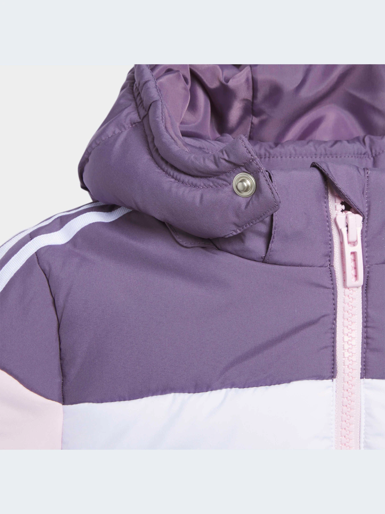 Куртки и дубленки Adidas модель IL6100-KZ Куртки и дубленки Adidas модель IL6100-KZ Фото
