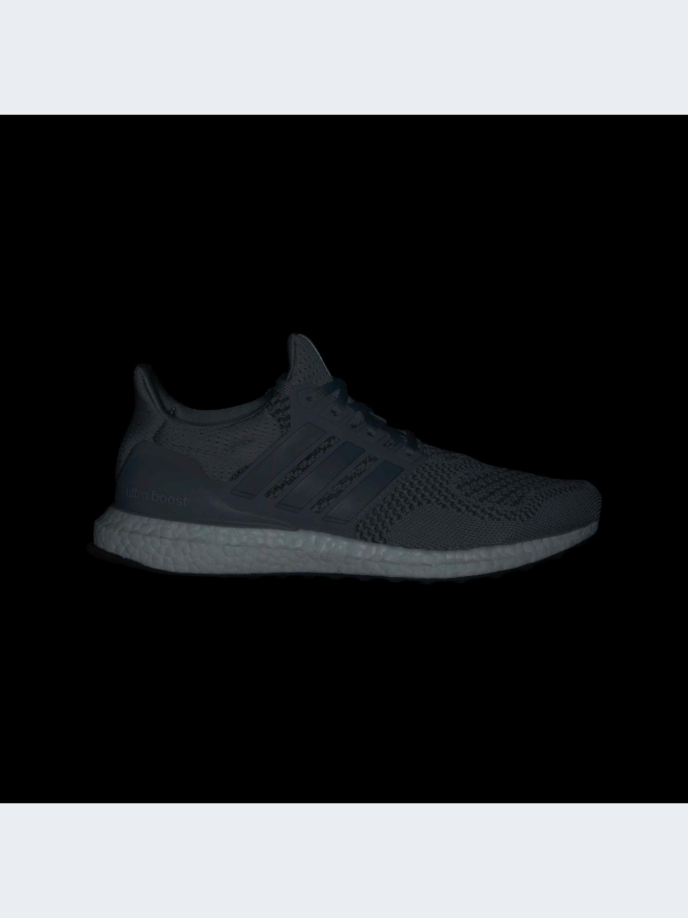 Кроссовки Adidas Ultraboost модель HQ4200-KZ Кроссовки Adidas Ultraboost модель HQ4200-KZ Фото