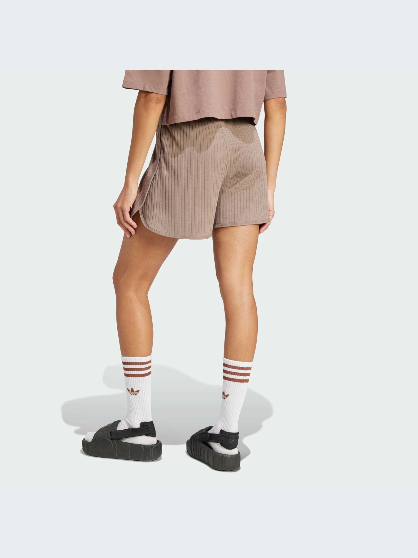 Шорты Adidas модель JD1484-KZ Шорты Adidas модель JD1484-KZ Фото