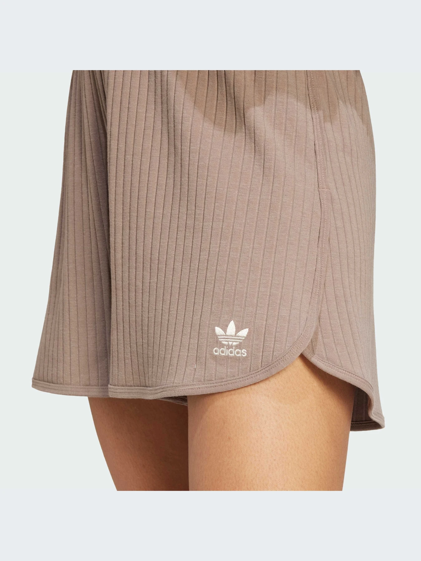 Шорты Adidas модель JD1484-KZ Шорты Adidas модель JD1484-KZ Фото