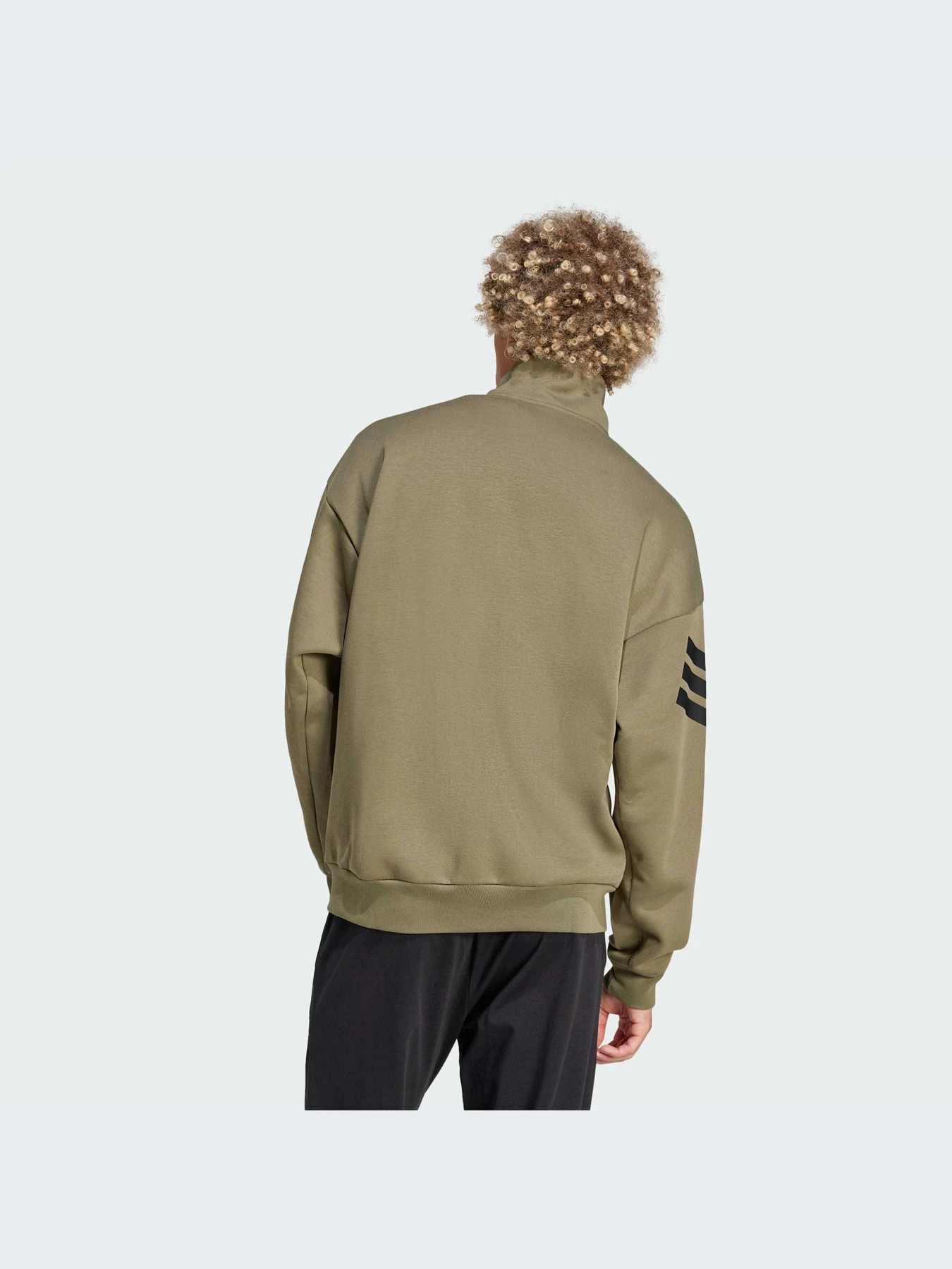 Худи и свитшоты Adidas модель JD4887-KZ Худи и свитшоты Adidas модель JD4887-KZ Фото