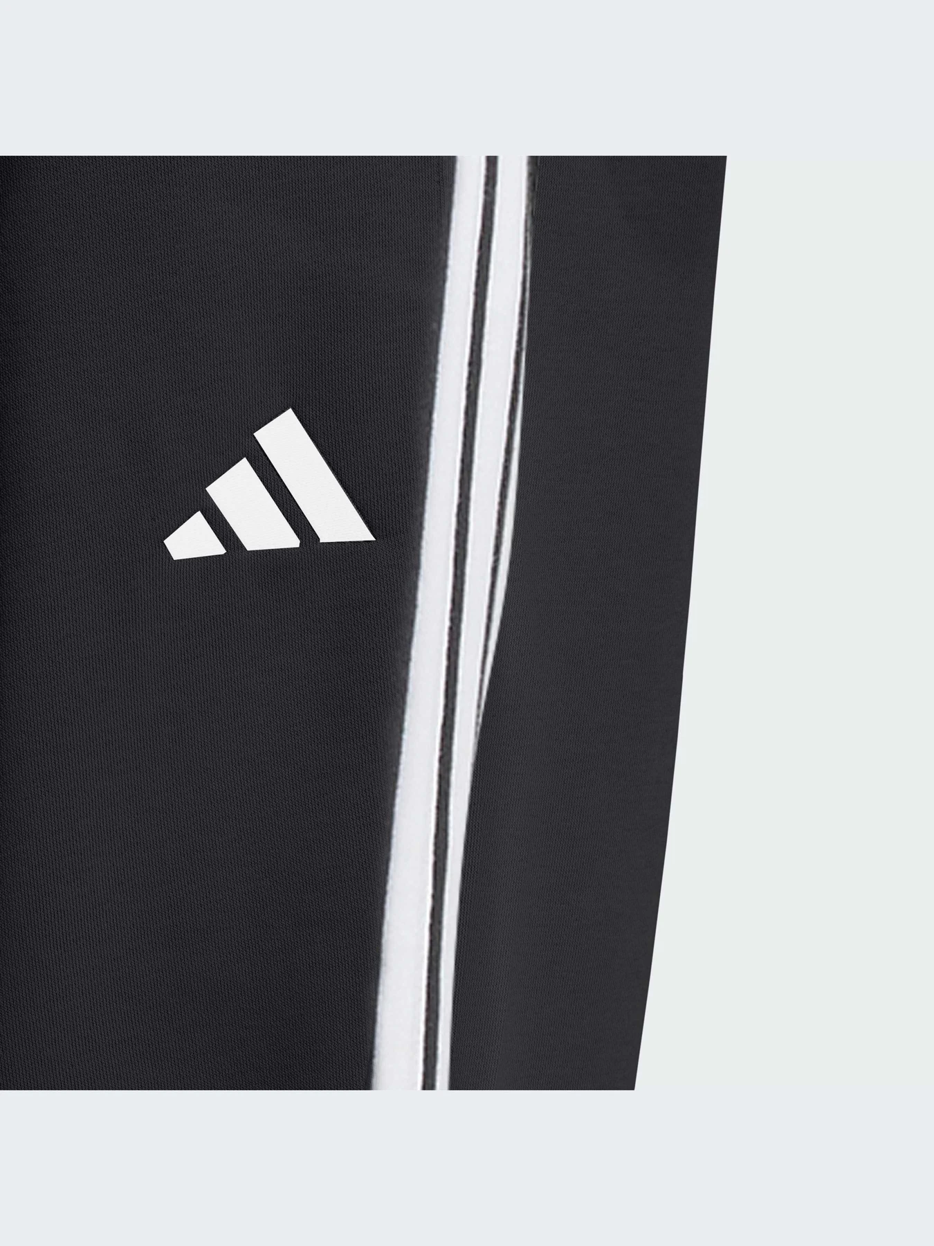 Брюки Adidas модель JD5302-KZ Брюки Adidas модель JD5302-KZ Фото