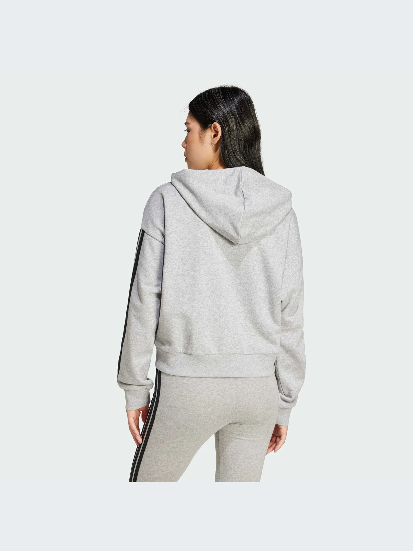 Худи и свитшоты Adidas модель JE0055-KZ Худи и свитшоты Adidas модель JE0055-KZ Фото