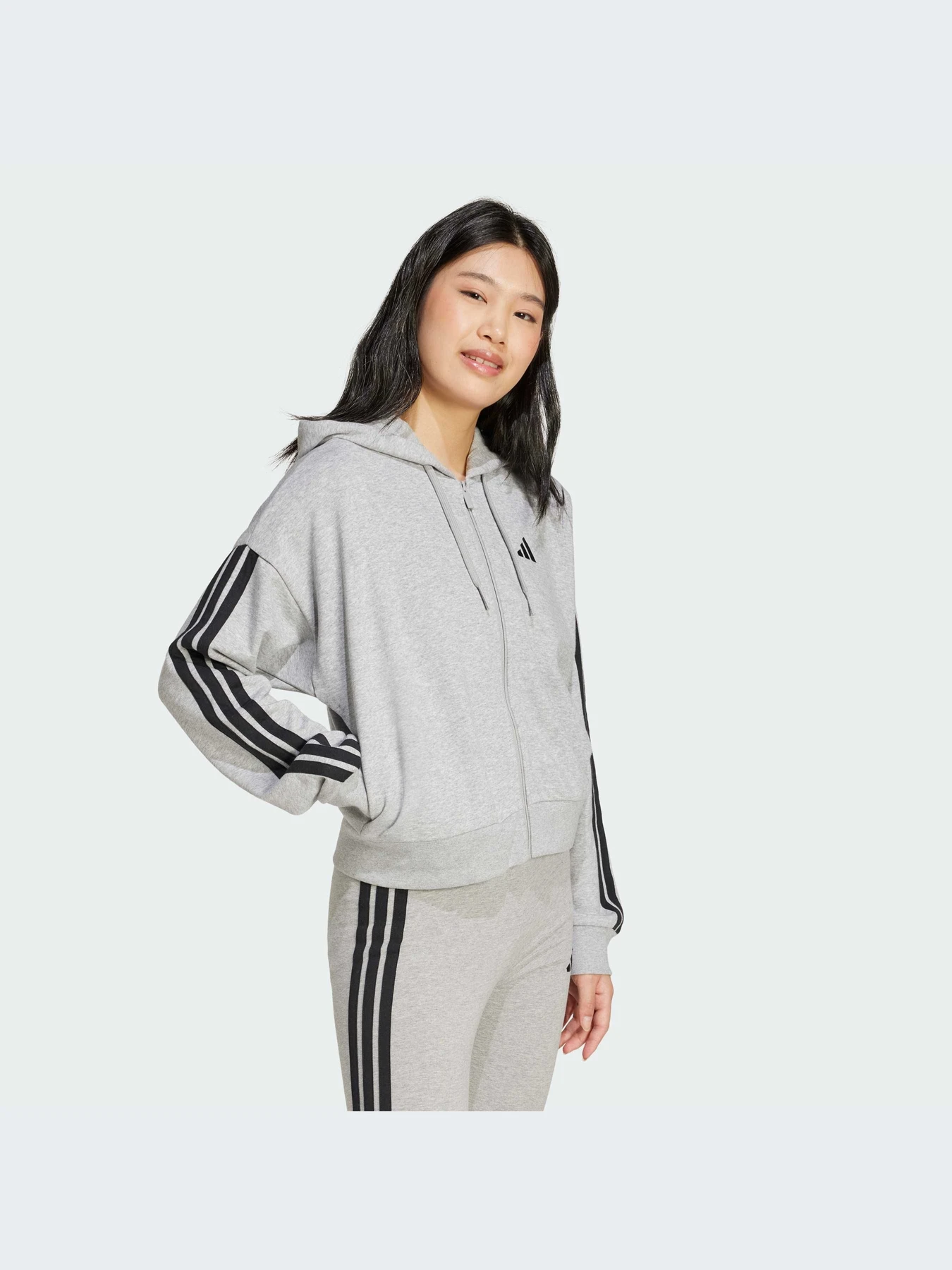 Худи и свитшоты Adidas модель JE0055-KZ Худи и свитшоты Adidas модель JE0055-KZ Фото