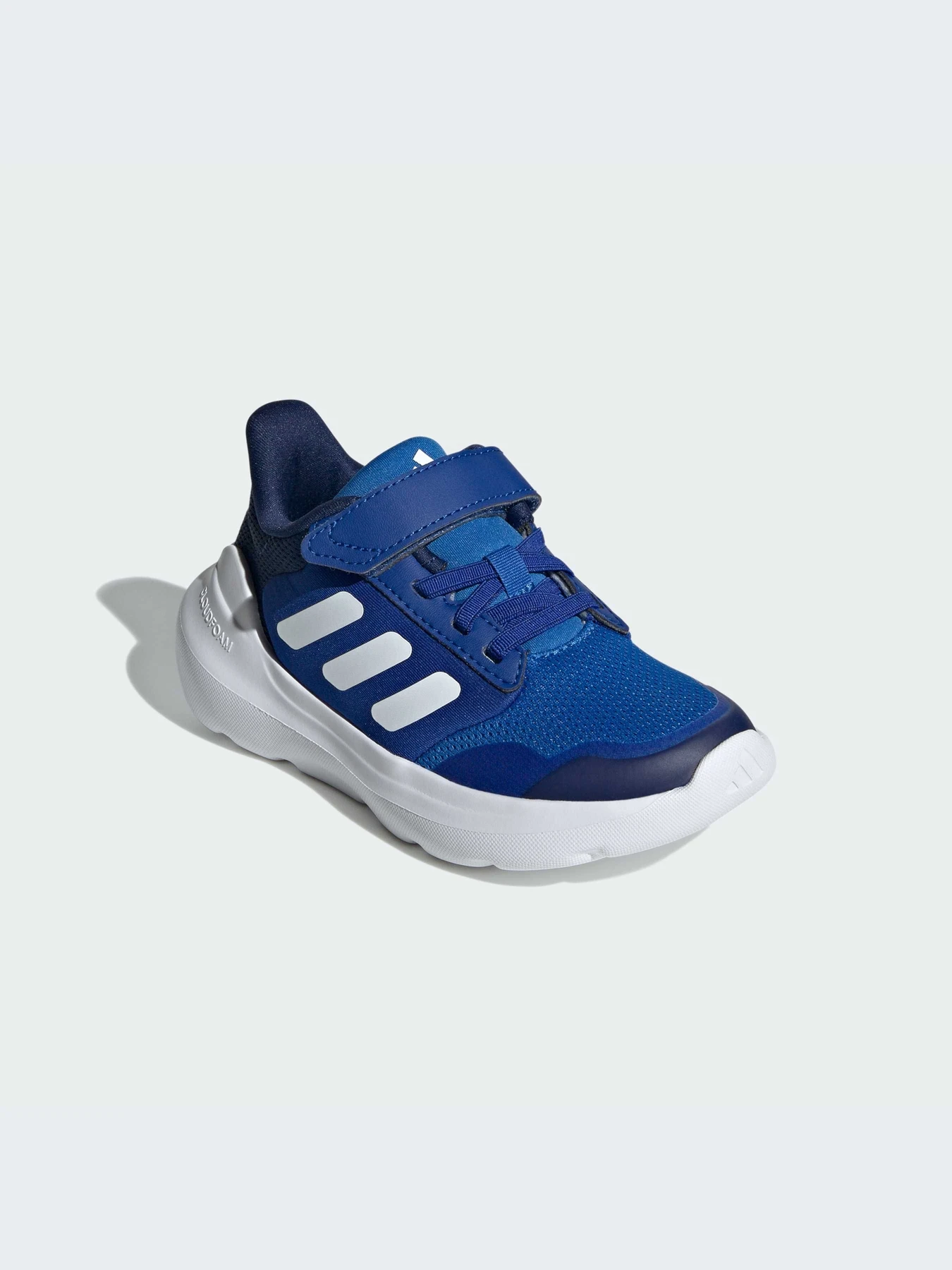Кроссовки Adidas модель IE5989-KZ Кроссовки Adidas модель IE5989-KZ Фото