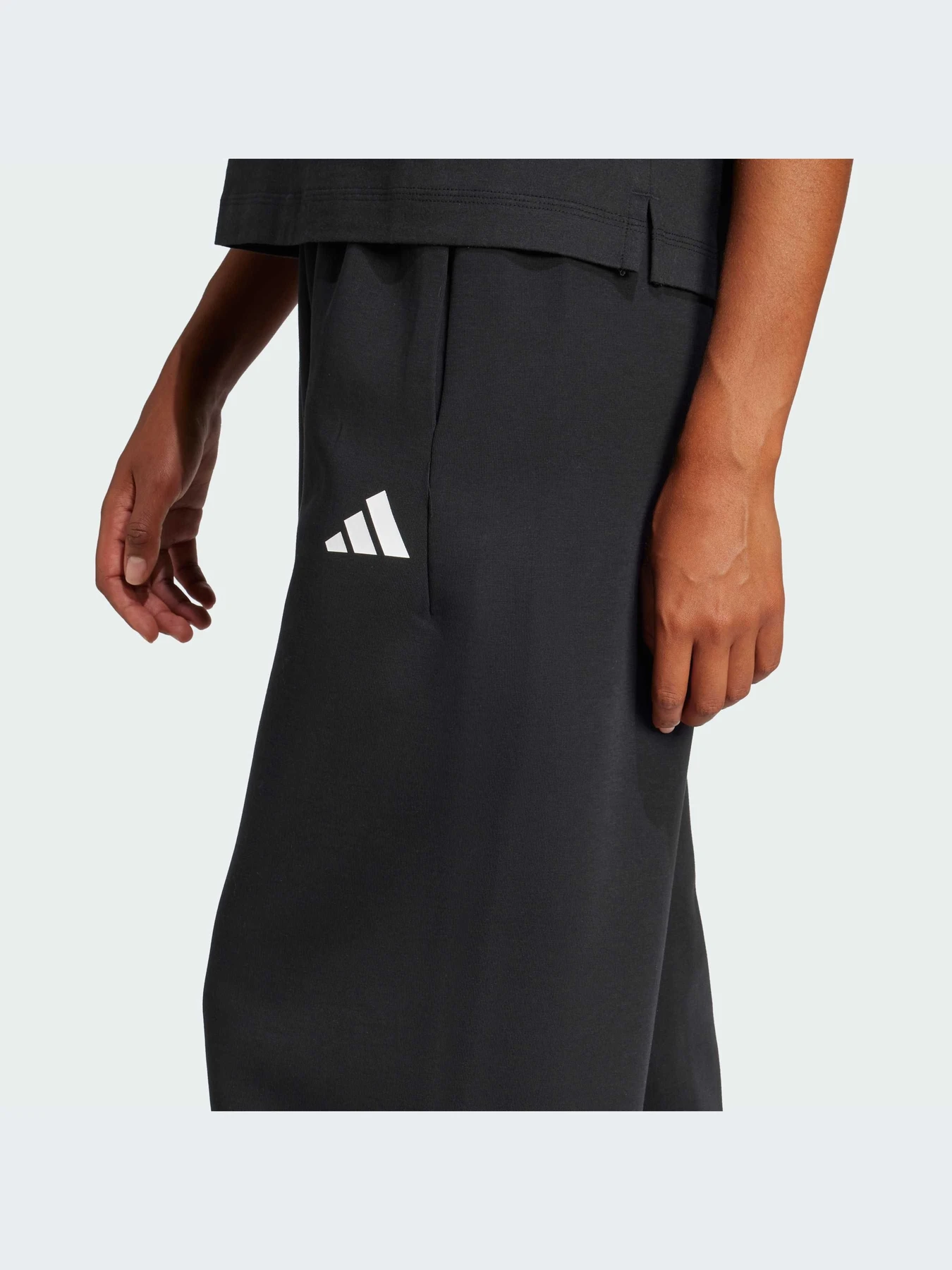 Брюки Adidas модель JE0150-KZ Брюки Adidas модель JE0150-KZ Фото
