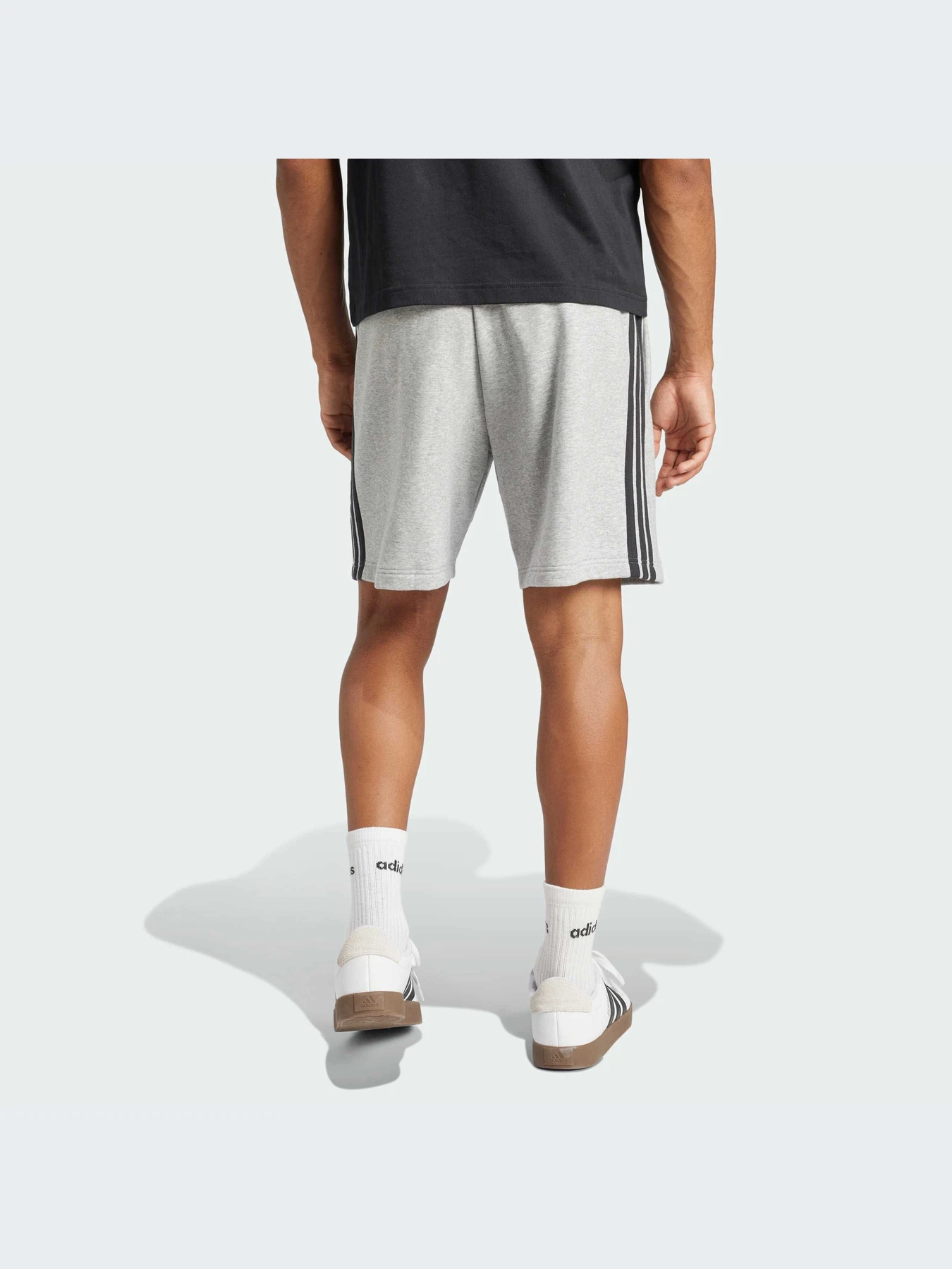 Шорты Adidas модель JE6419-KZ Шорты Adidas модель JE6419-KZ Фото