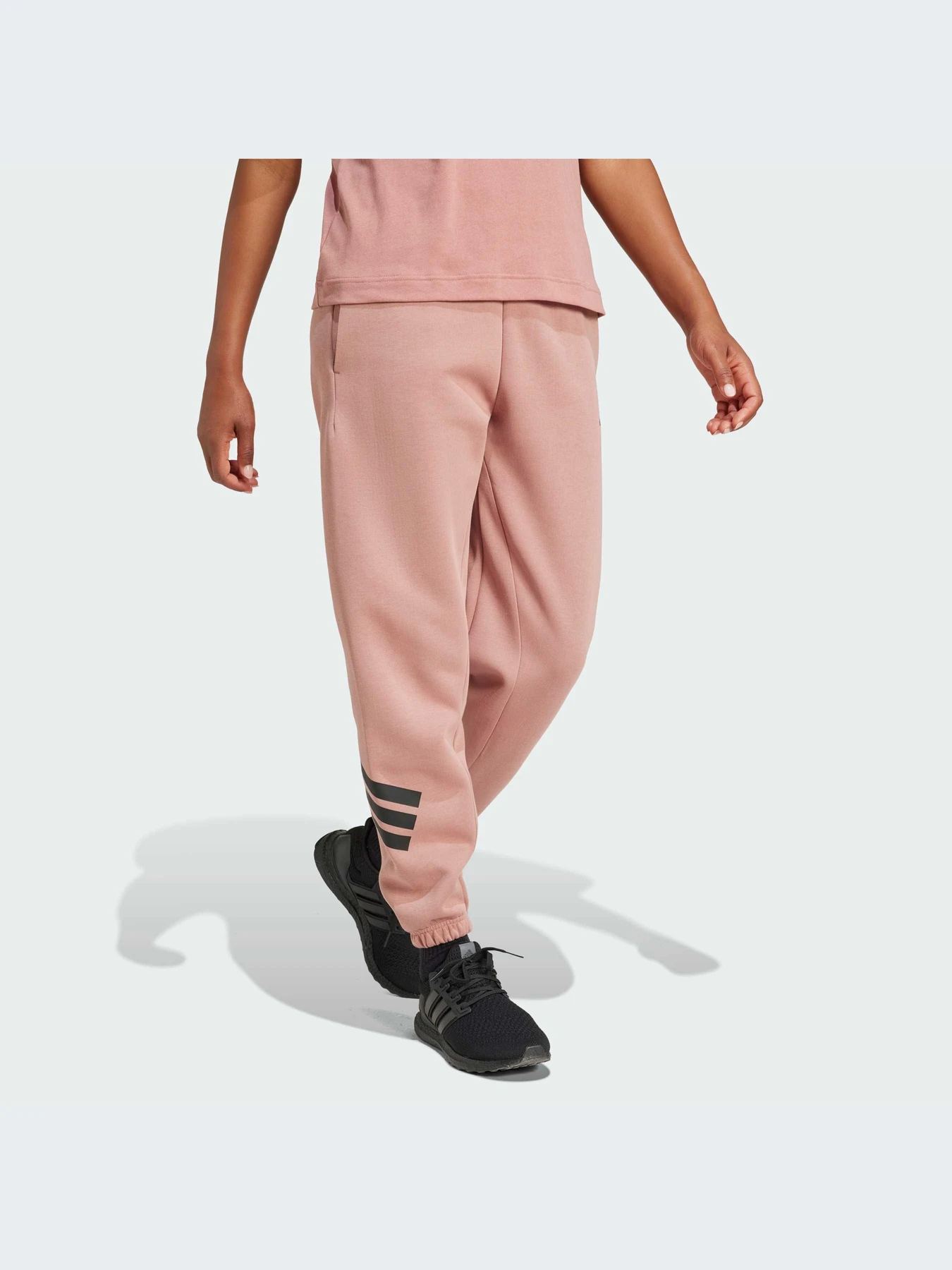 Брюки Adidas модель JE0160-KZ Брюки Adidas модель JE0160-KZ Фото