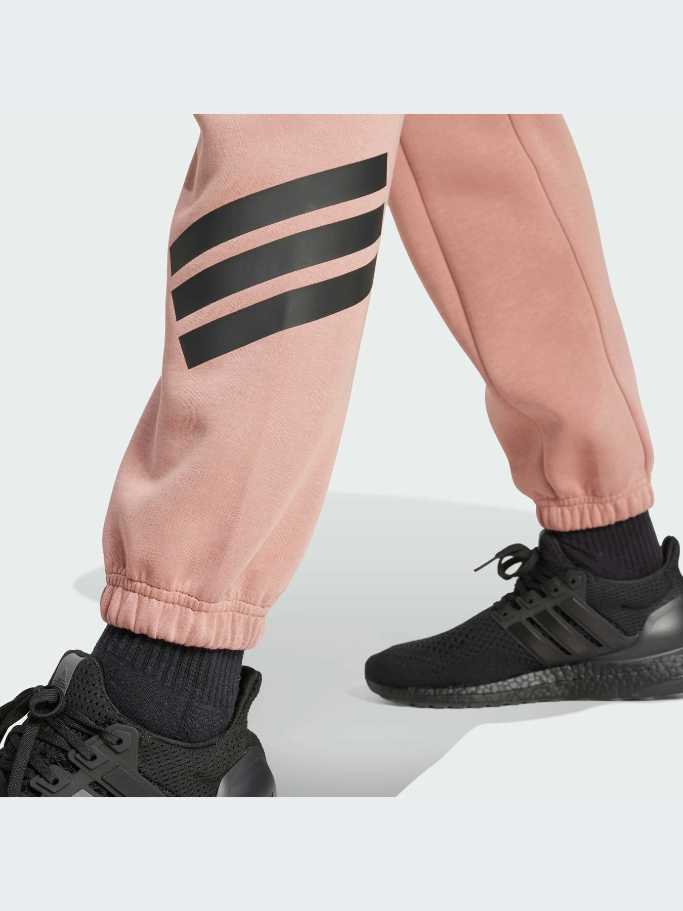 Брюки Adidas модель JE0160-KZ Брюки Adidas модель JE0160-KZ Фото