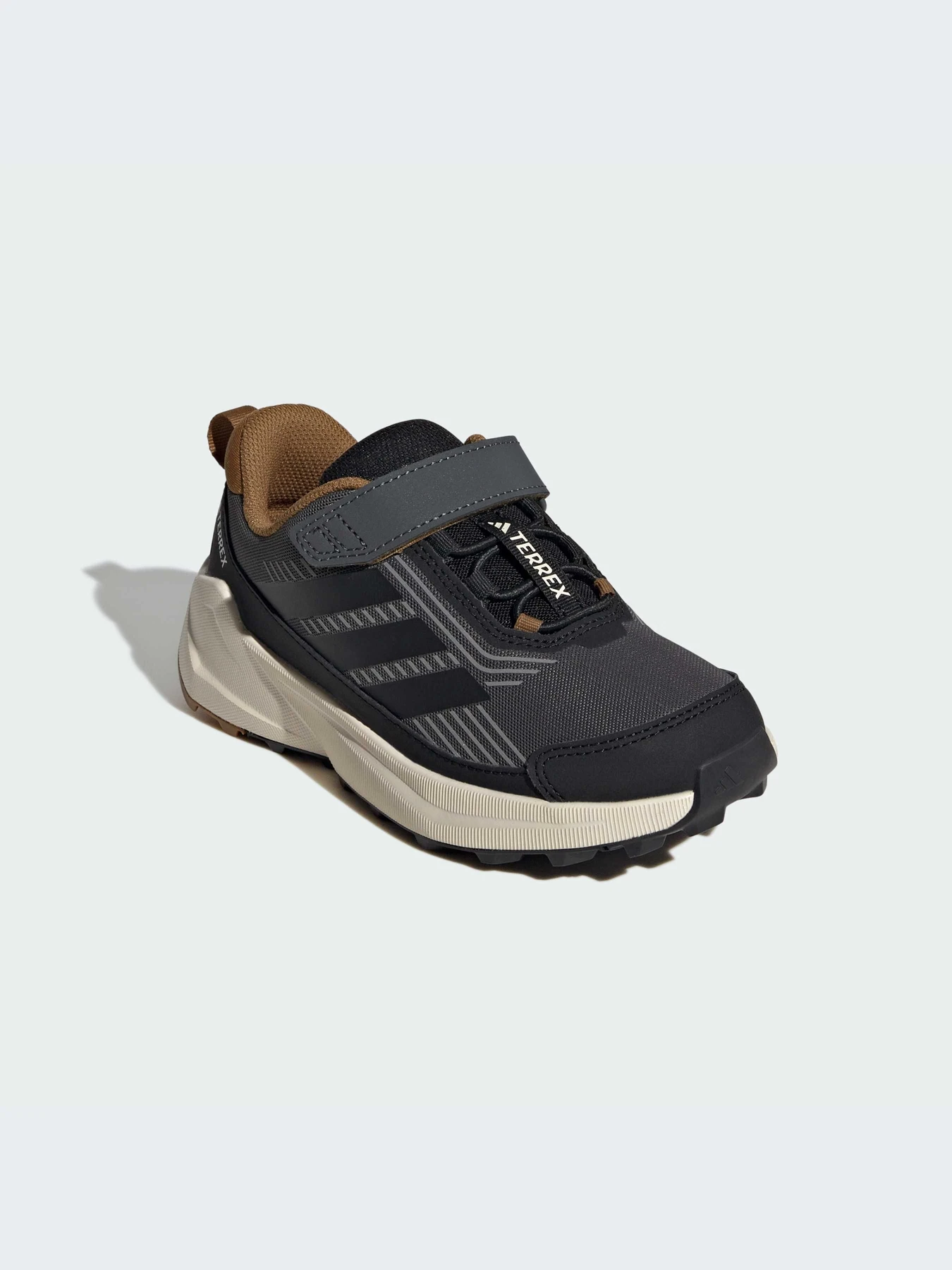 Кроссовки Adidas модель IH2885-KZ Кроссовки Adidas модель IH2885-KZ Фото