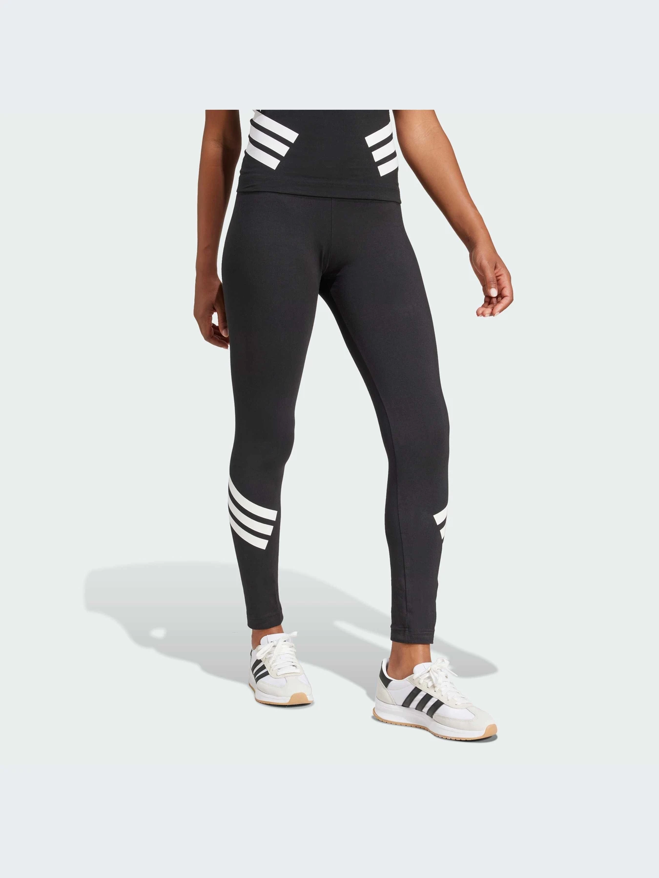 Брюки Adidas модель JE0215-KZ Брюки Adidas модель JE0215-KZ Фото
